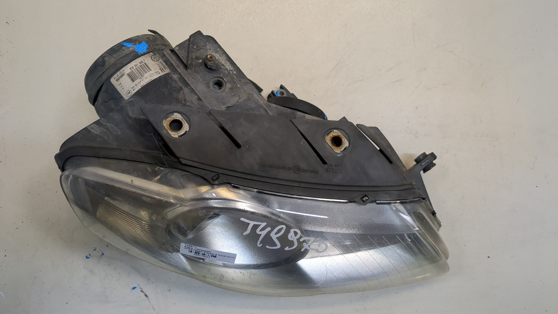 Фара правая