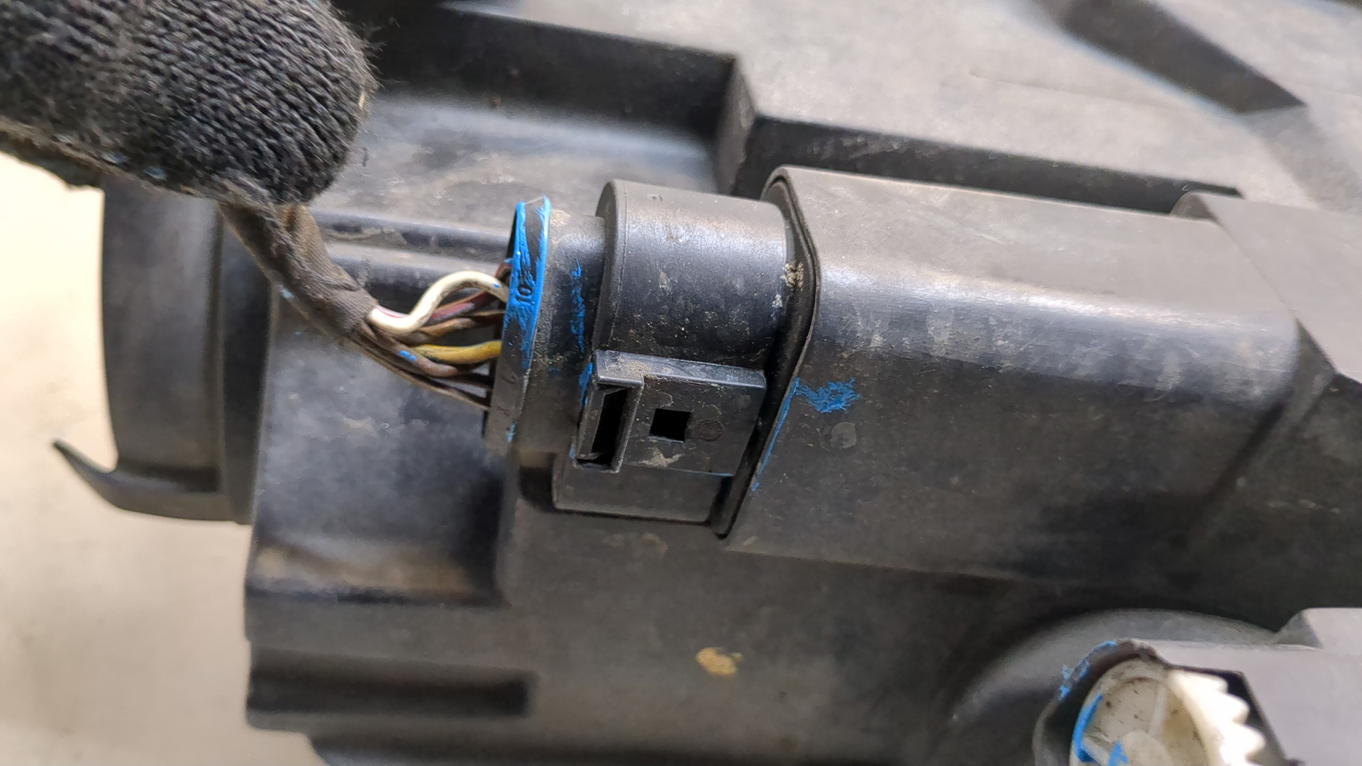 Фара правая