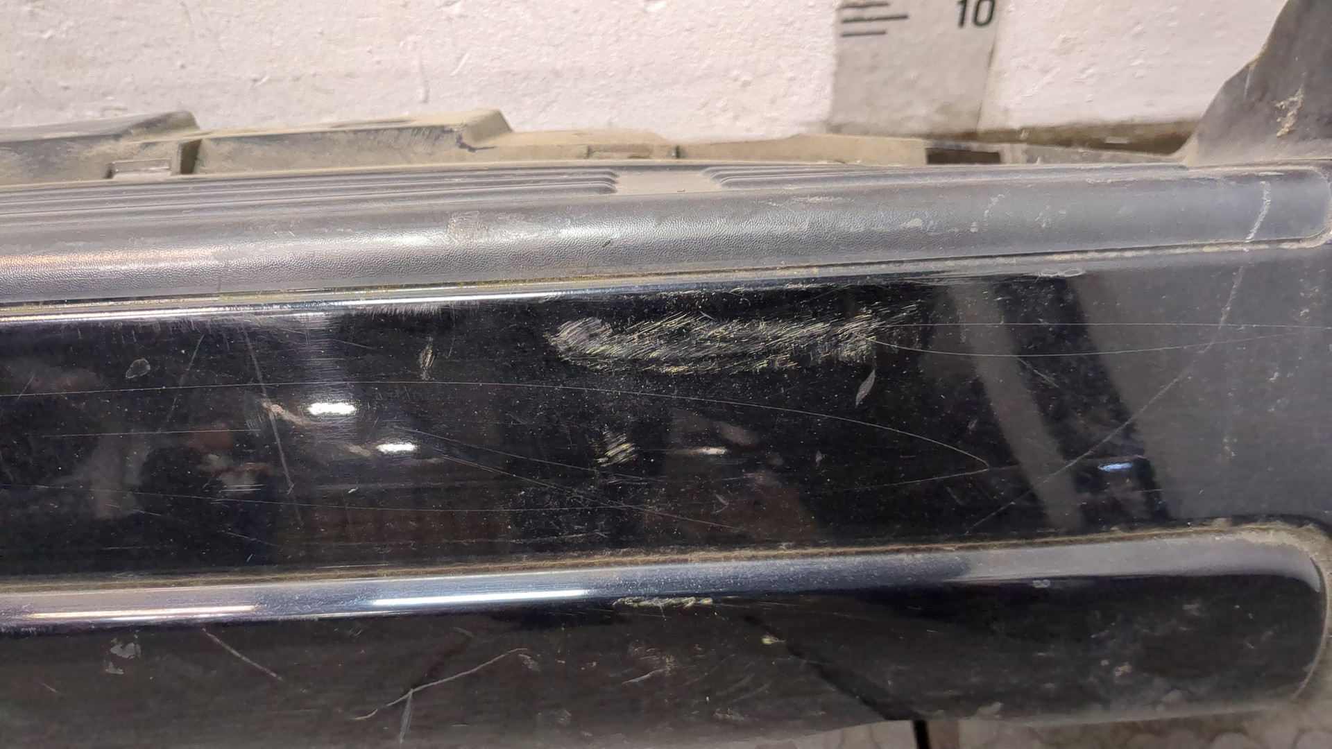 Бампер задний