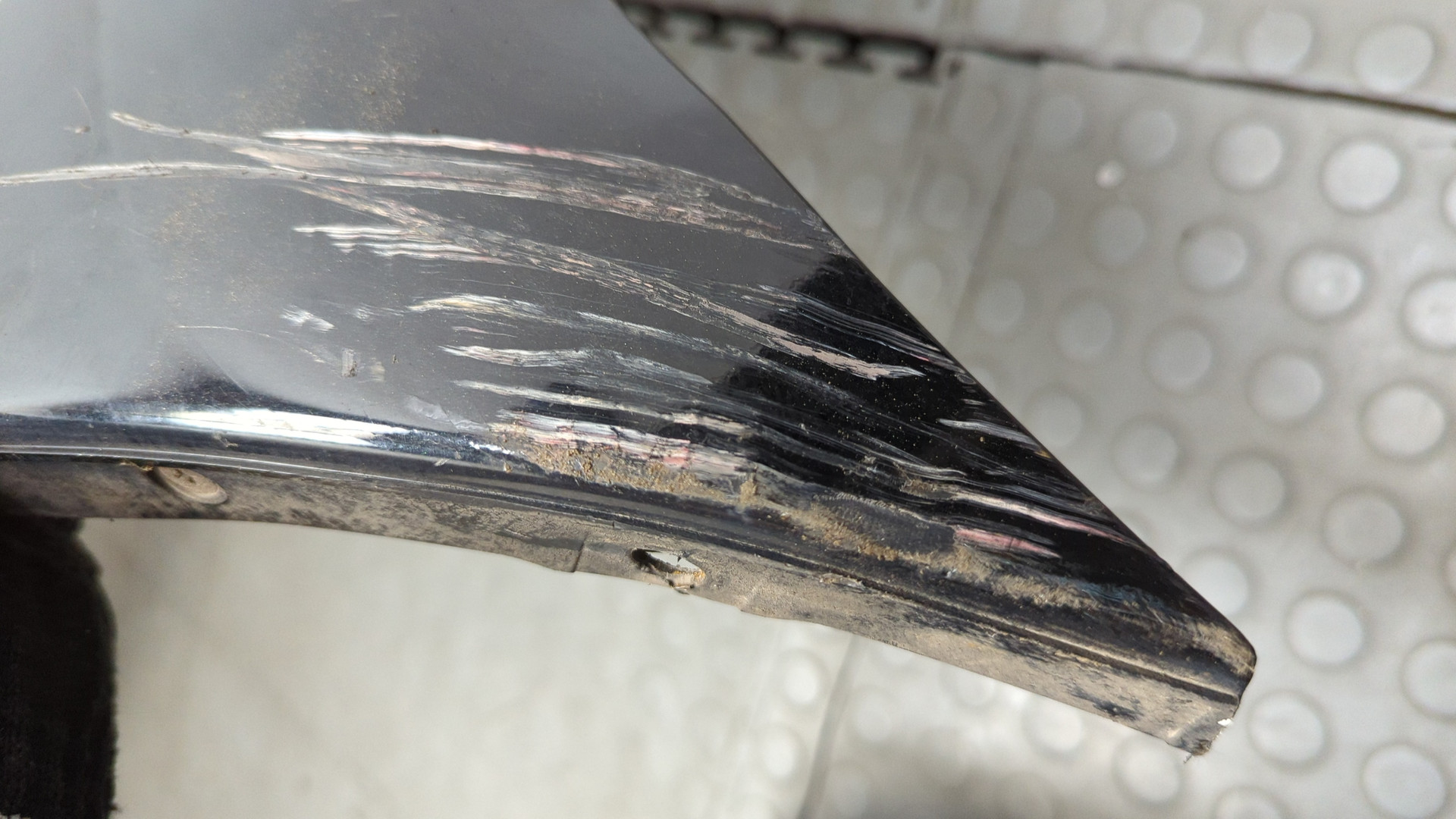 Бампер задний