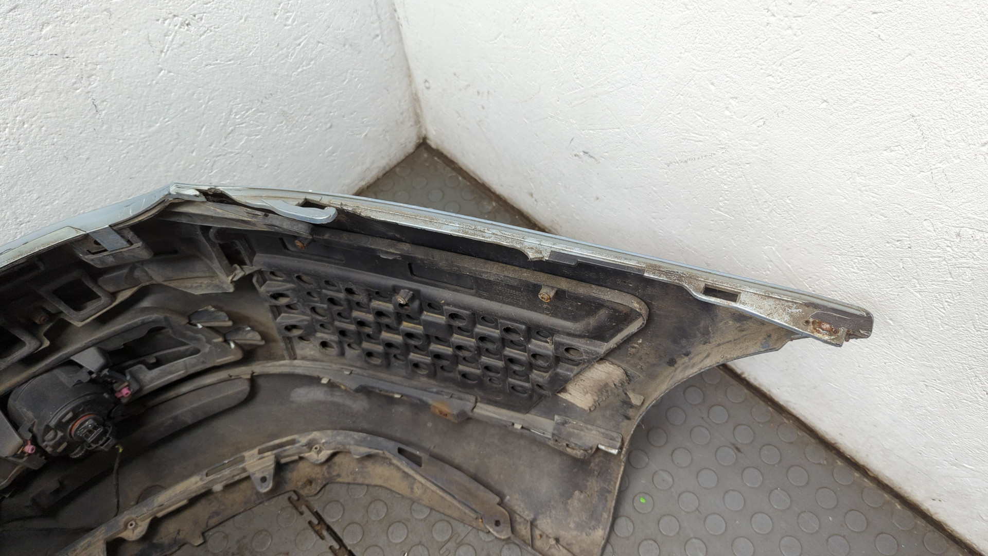 Бампер передний