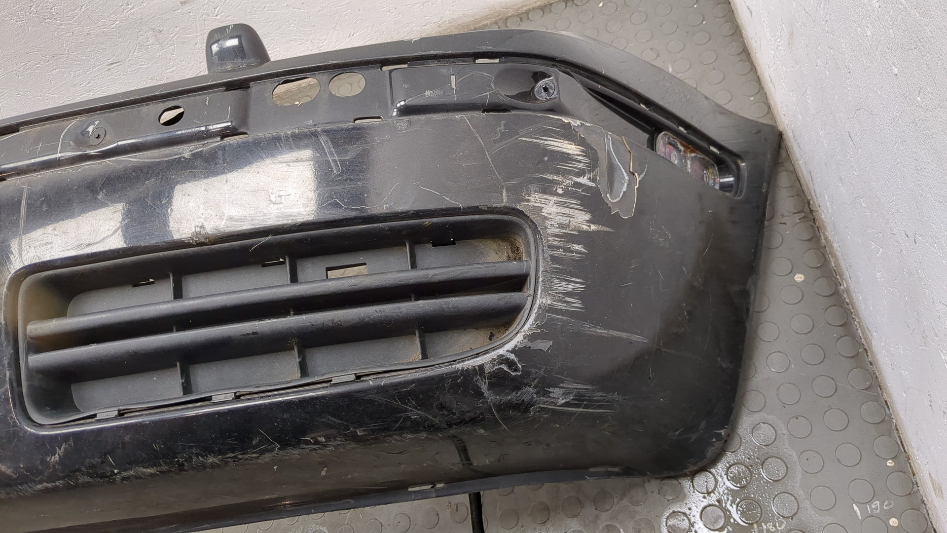 Бампер передний