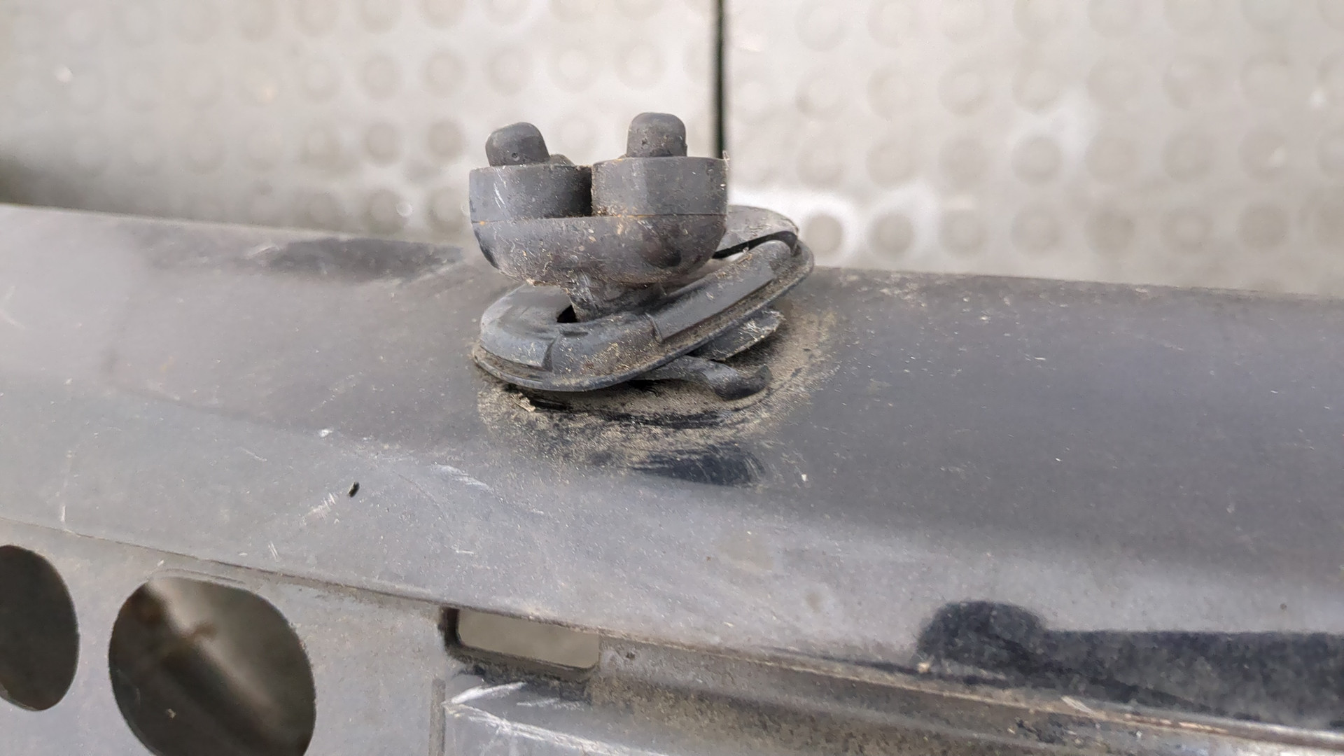 Бампер передний