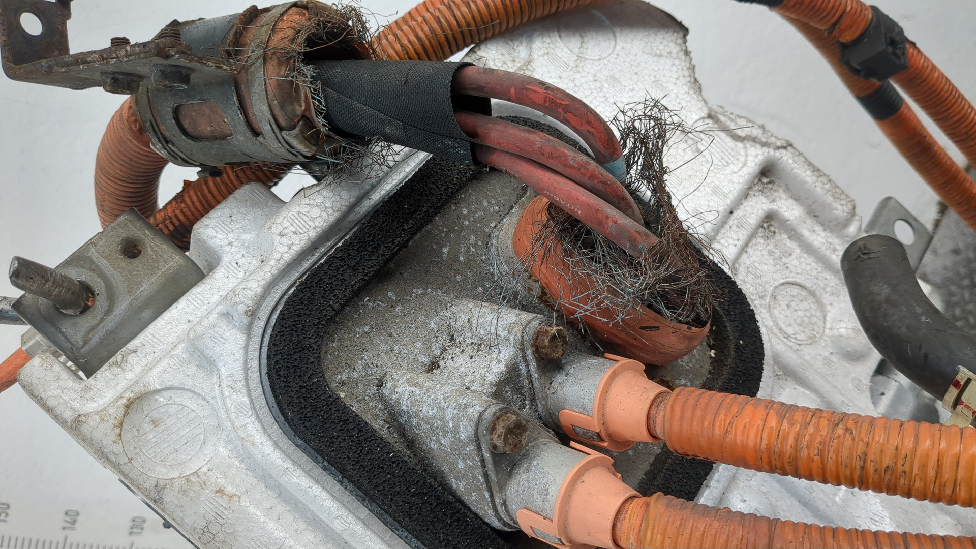 Преобразователь напряжения (адаптер)