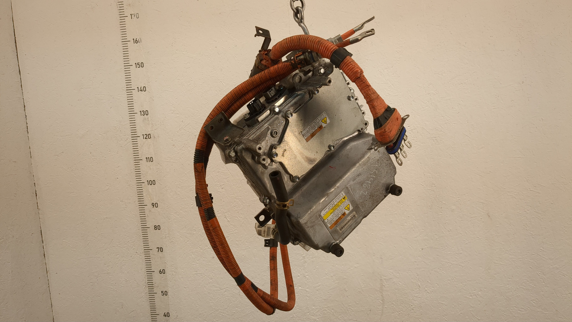 Преобразователь напряжения (адаптер)