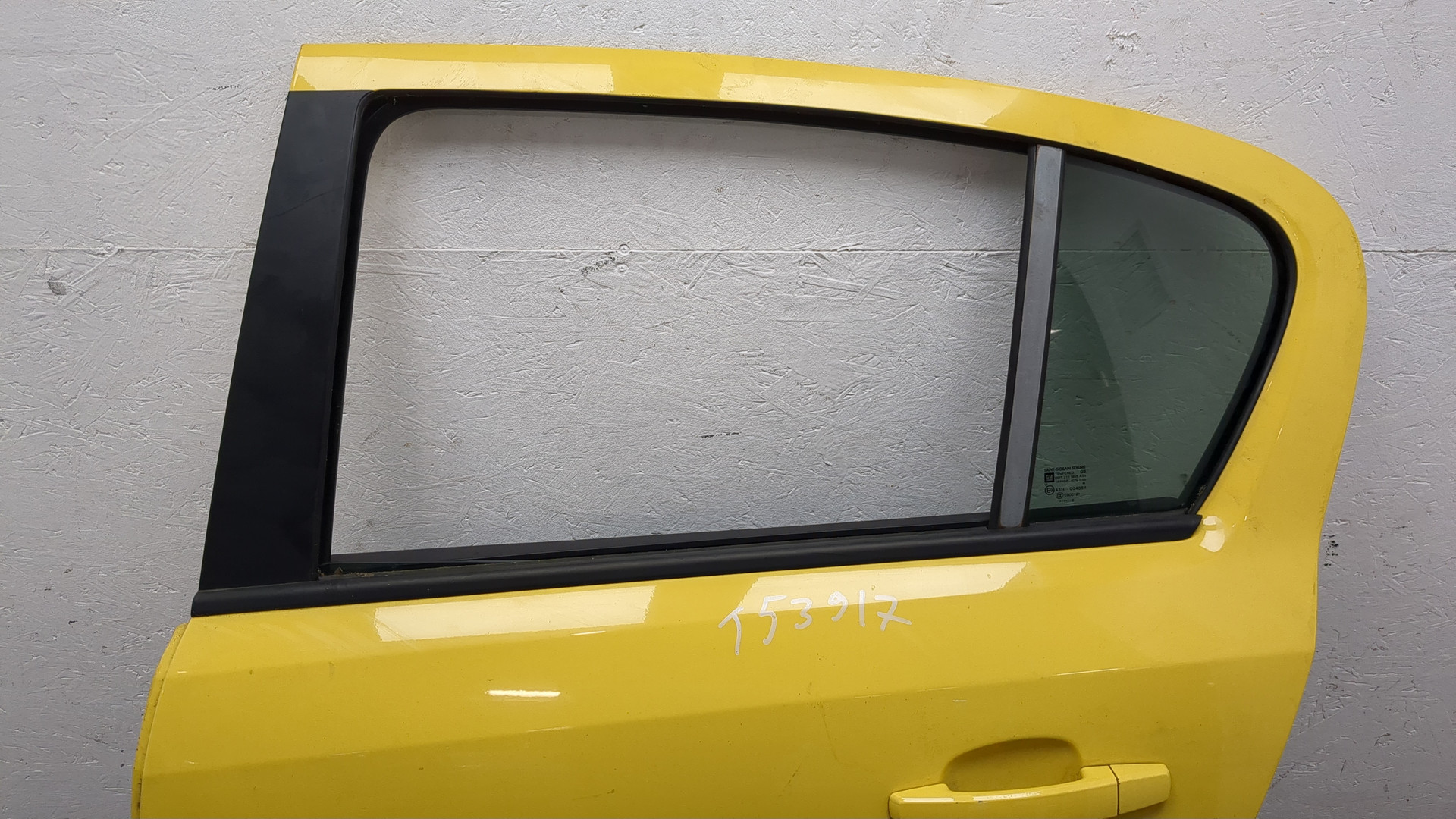 Дверь задняя левая