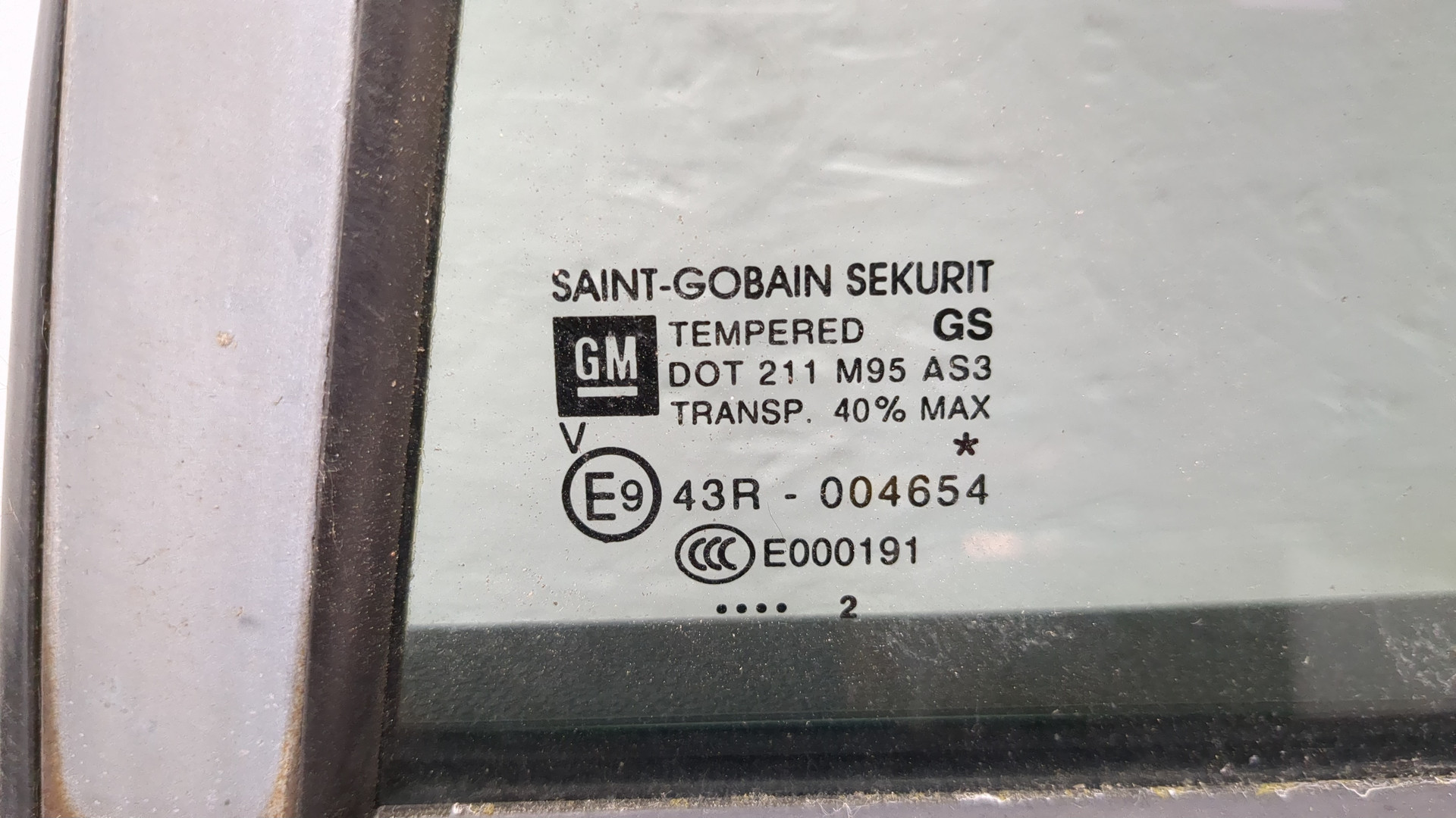 Дверь задняя левая