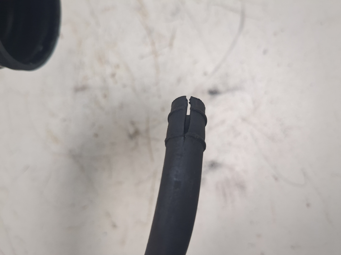 Патрубок воздушного фильтра