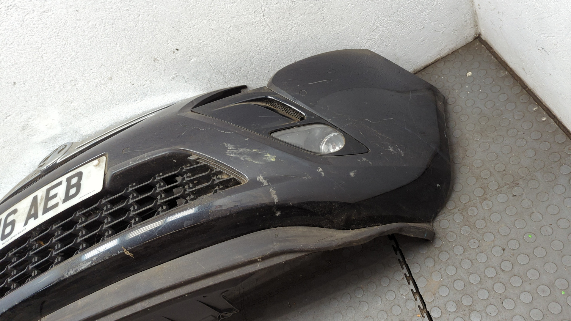 Бампер передний