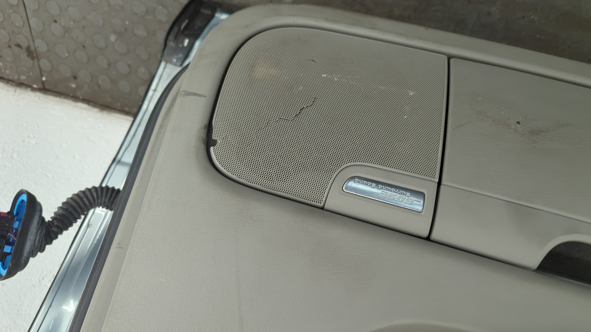 Дверь задняя левая