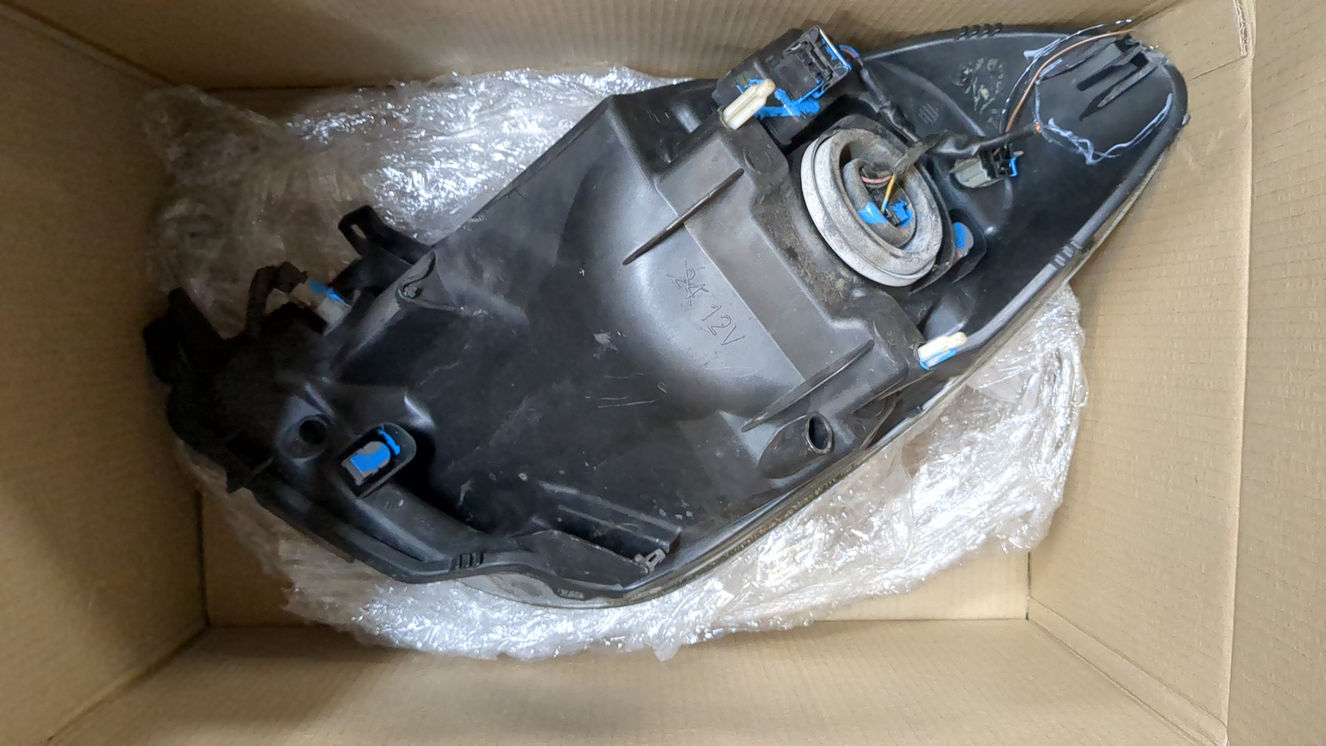 Фара правая