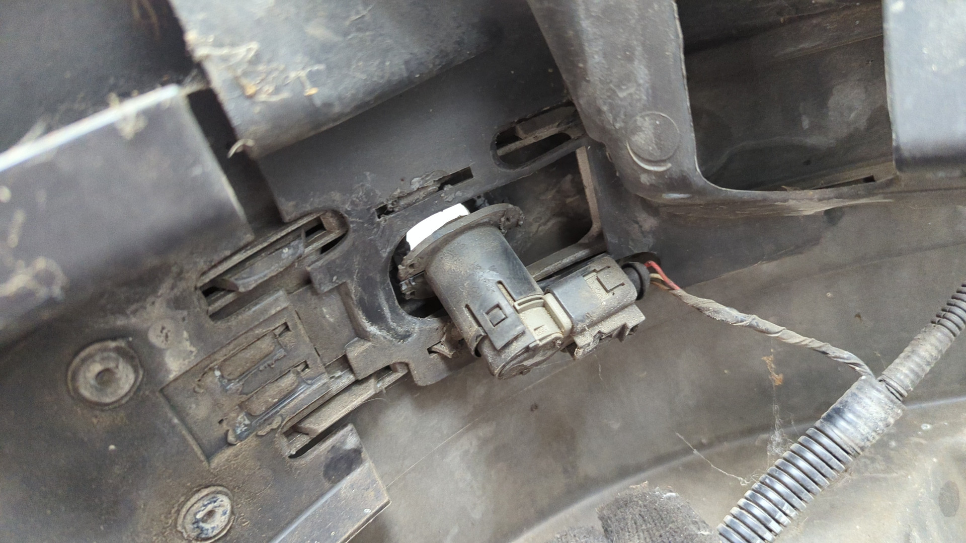 Бампер передний