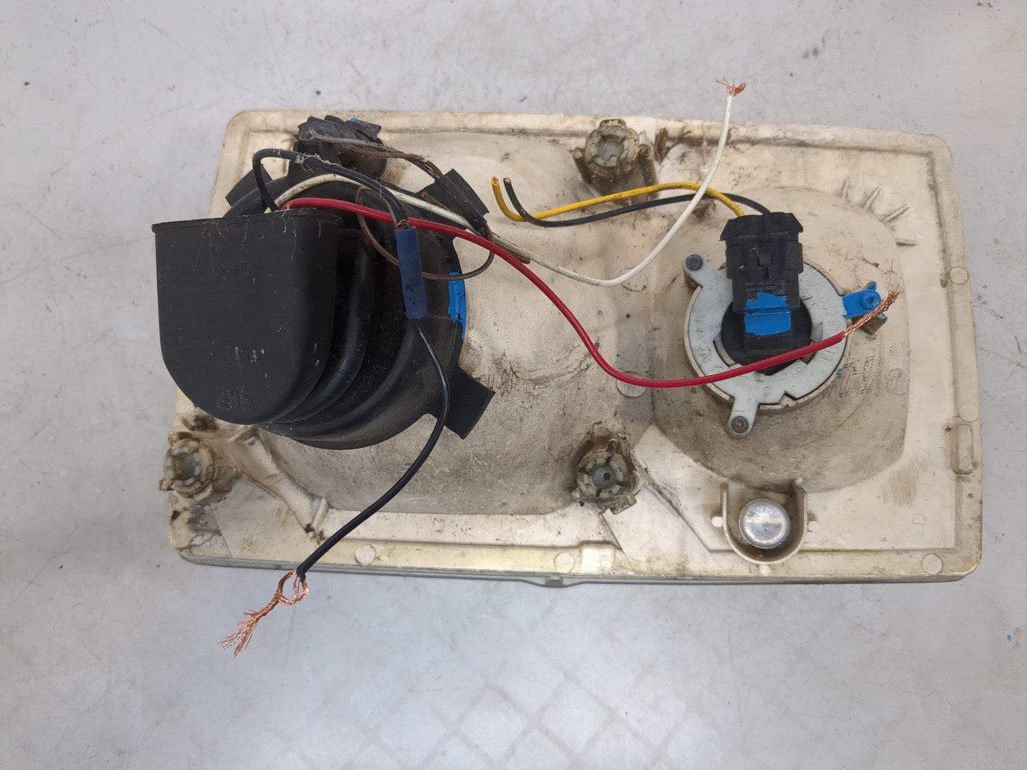 Фара правая