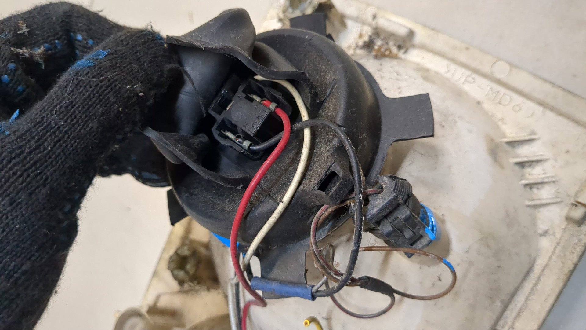 Фара правая