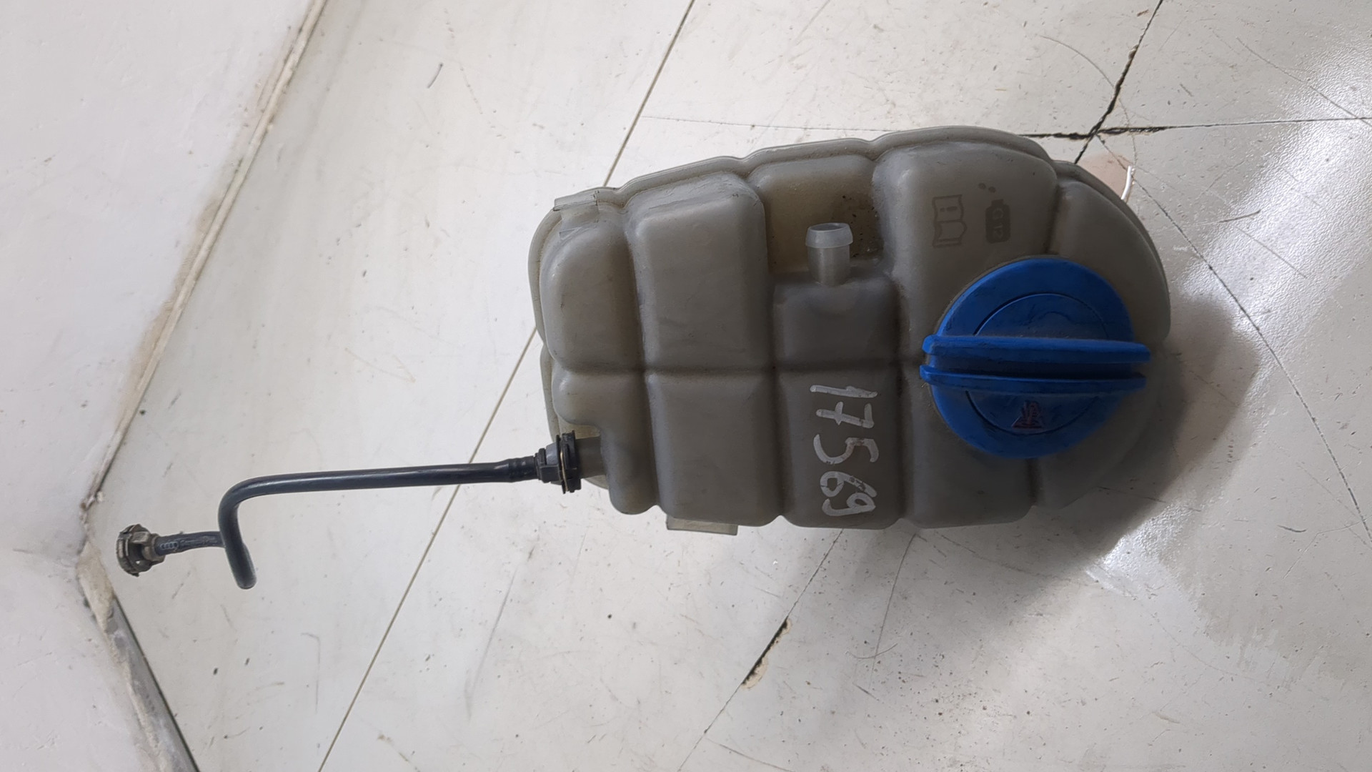 Бачок расширительный