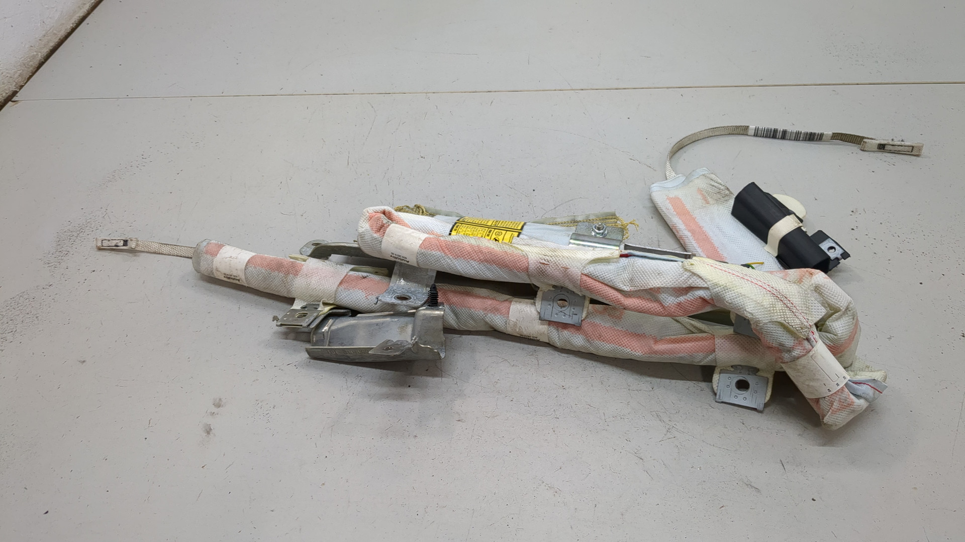 Подушка безопасности боковая (шторка)