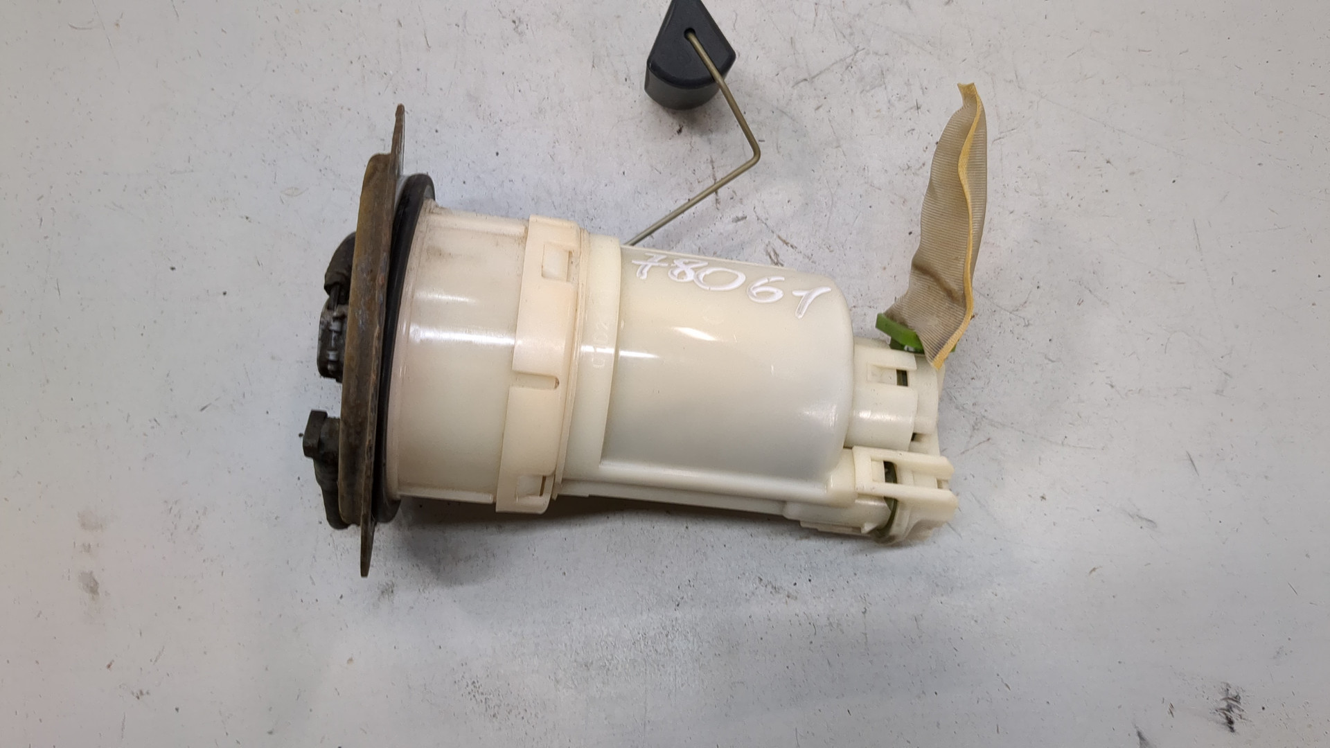 Насос топливный электрический