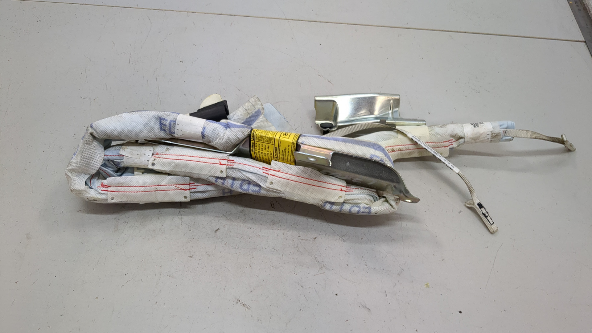 Подушка безопасности боковая (шторка)