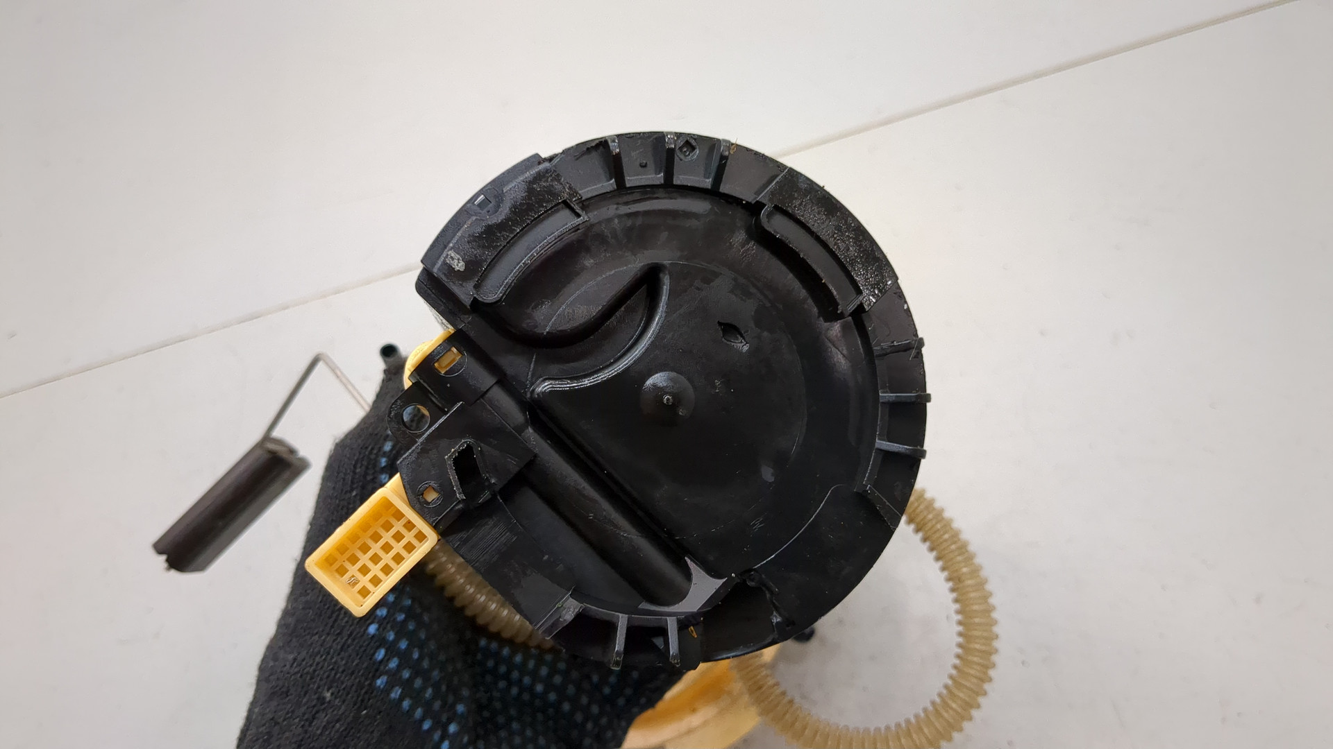 Насос топливный электрический