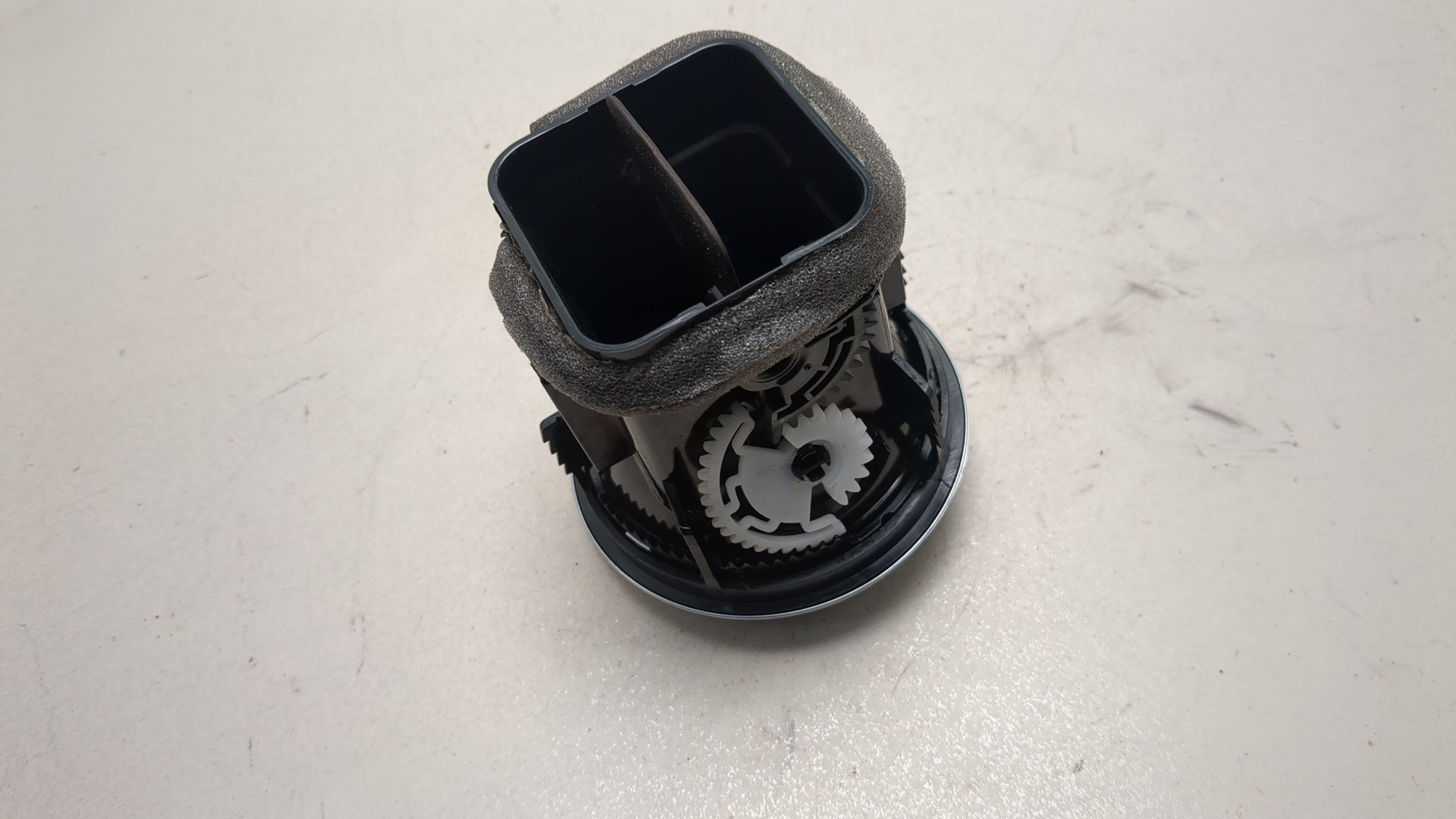 Дефлектор воздушный