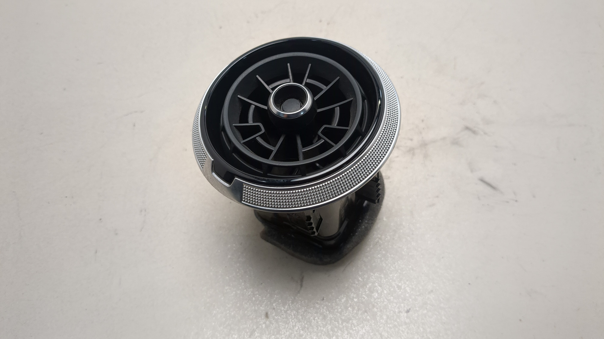 Дефлектор воздушный