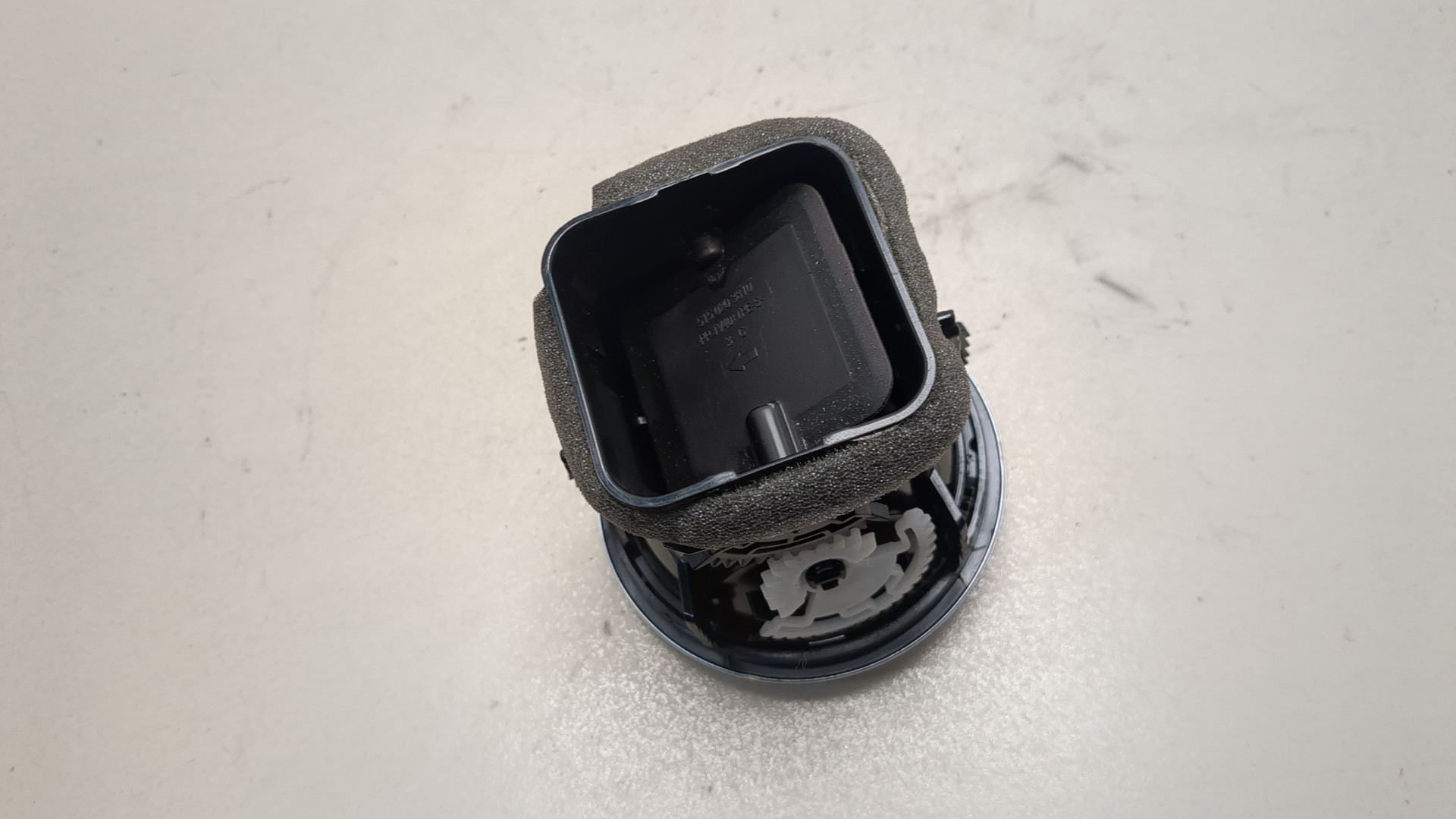 Дефлектор воздушный