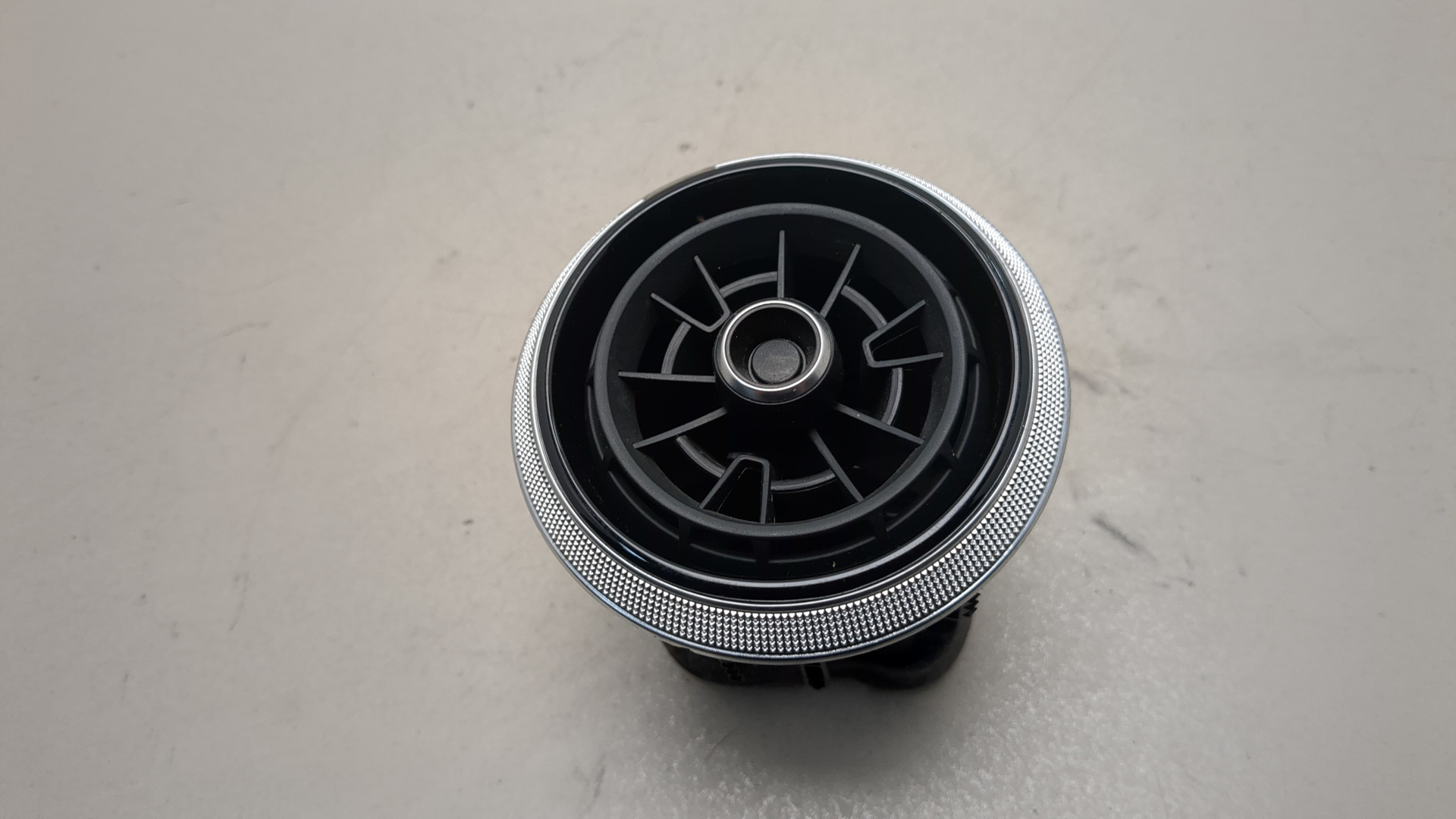 Дефлектор воздушный