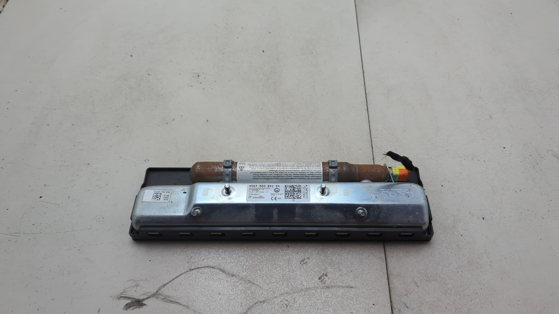 Подушка безопасности нижняя (для колен)