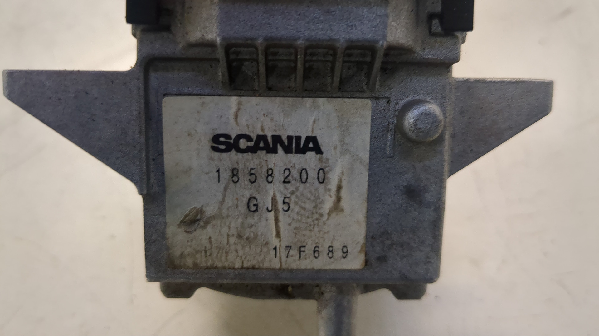 Кулиса МКПП / АКПП