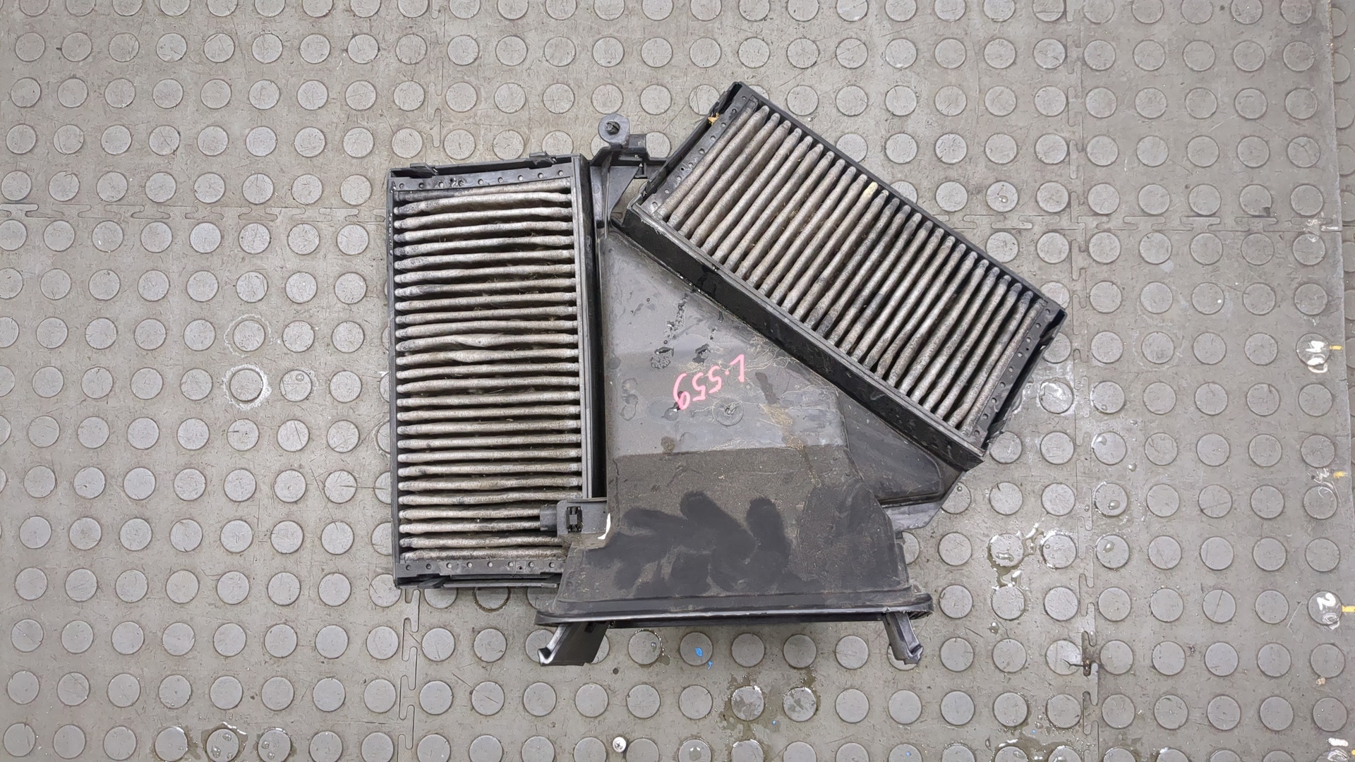 Корпус салонного фильтра