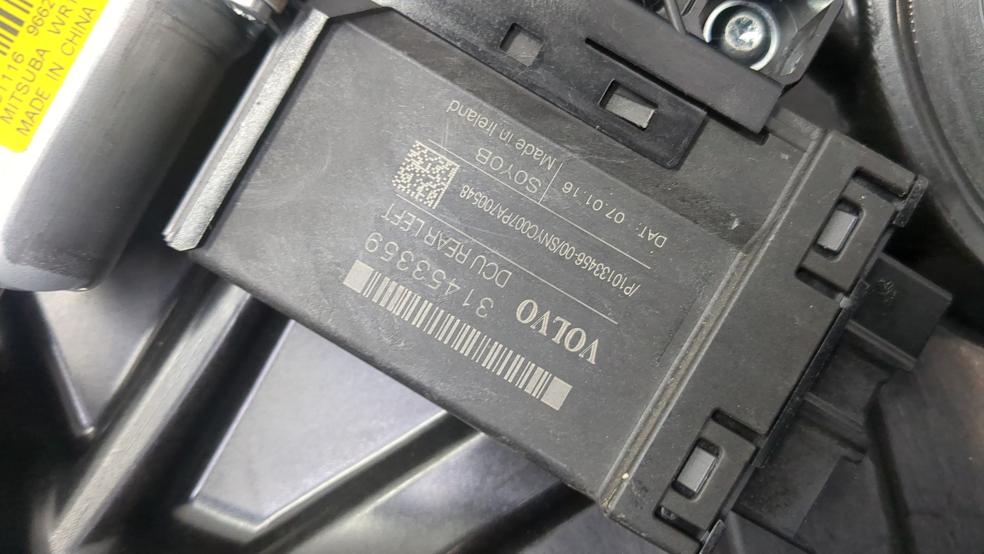 Стеклоподъемник электр. задний левый