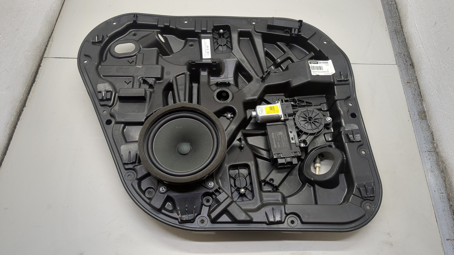 Стеклоподъемник электр. задний левый