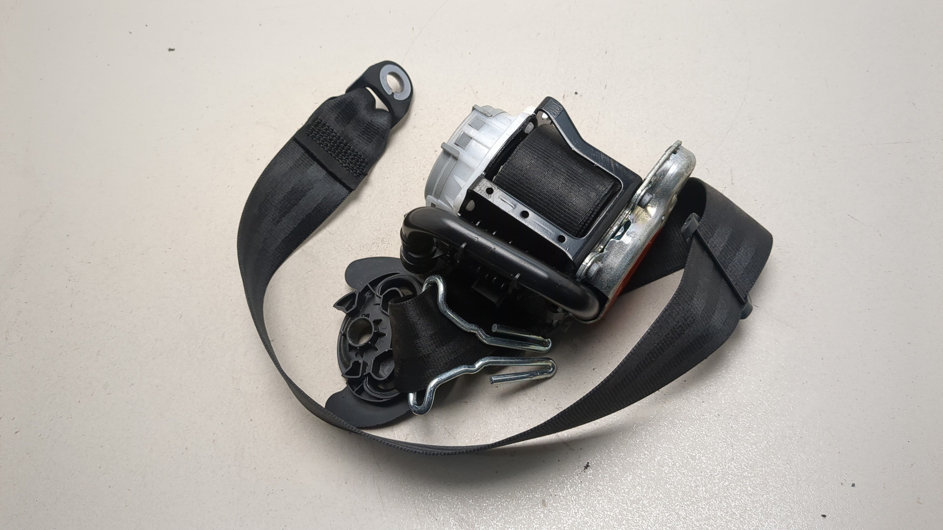 Ремень безопасности