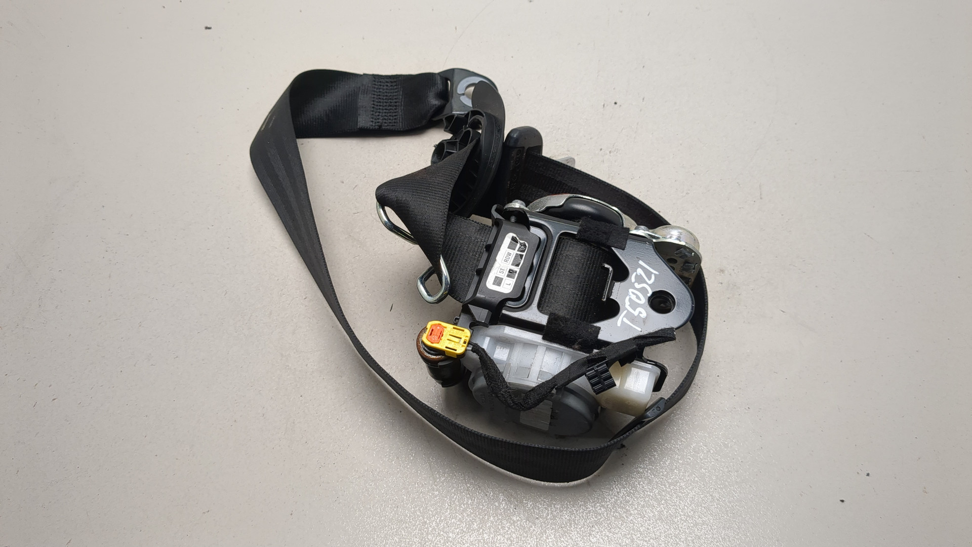 Ремень безопасности