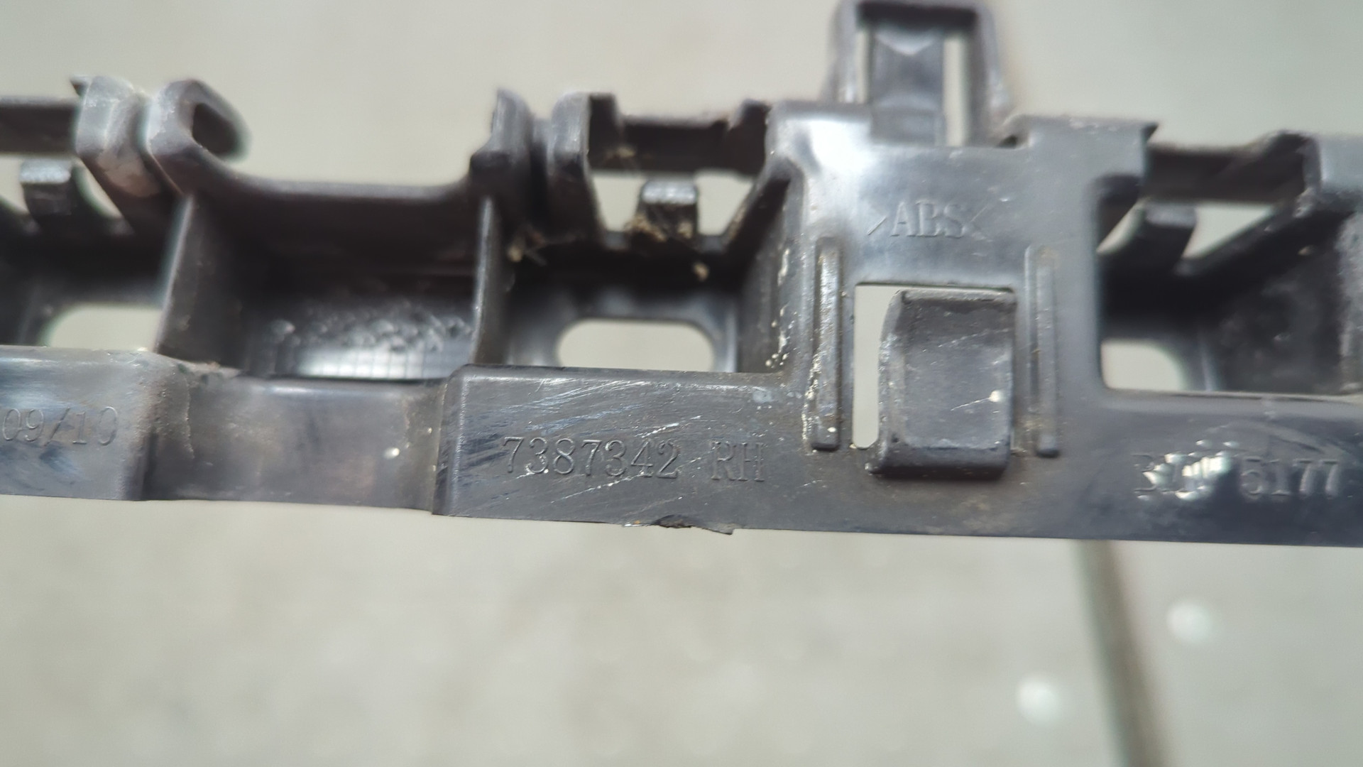 Кронштейн (сопут. товар)