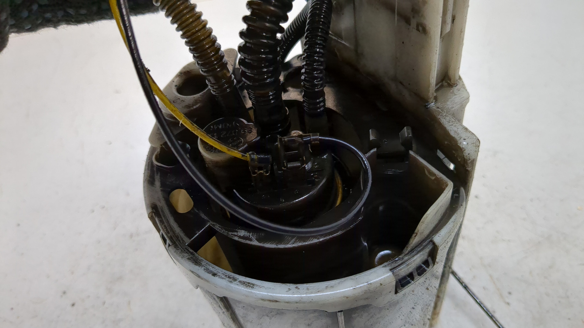 Насос топливный электрический