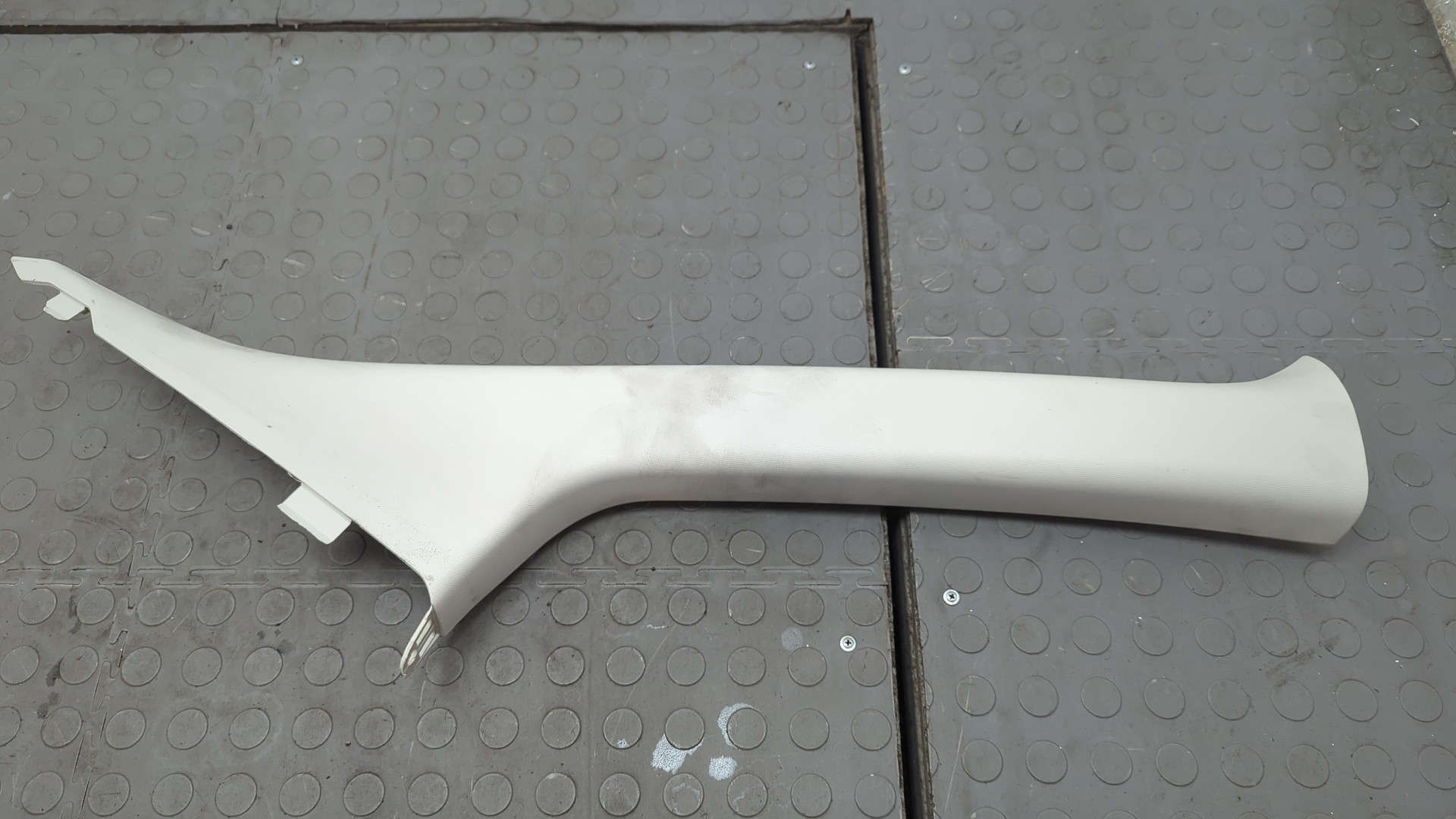 Обшивка стойки