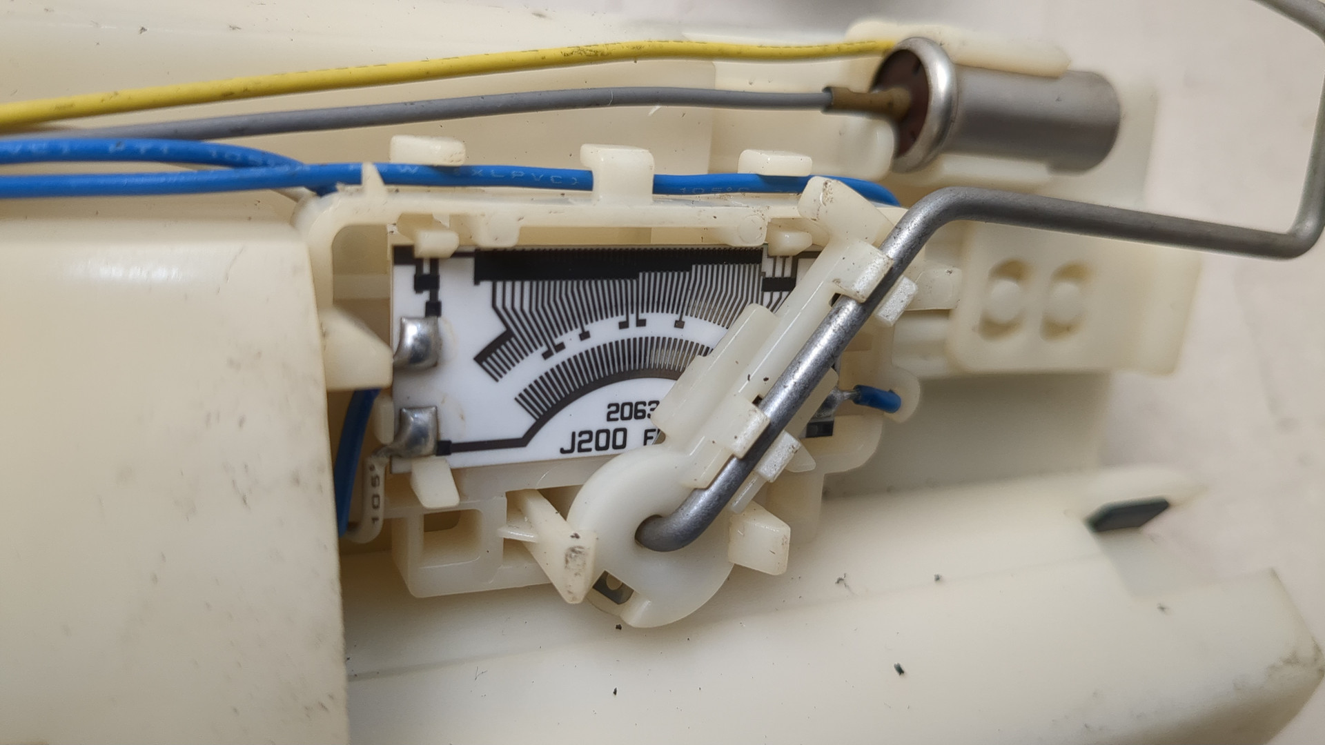 Насос топливный электрический