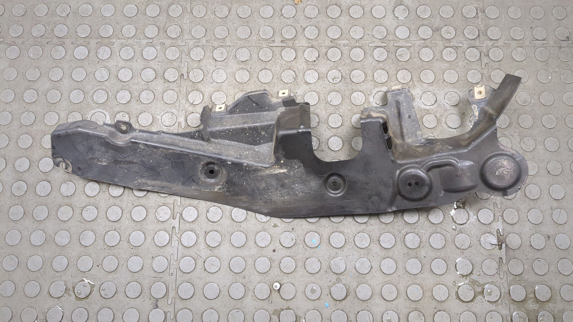 Кожух рулевой колонки