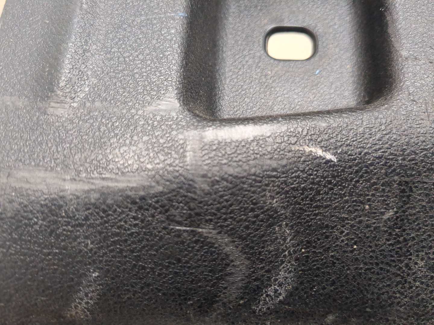 Обшивка багажника