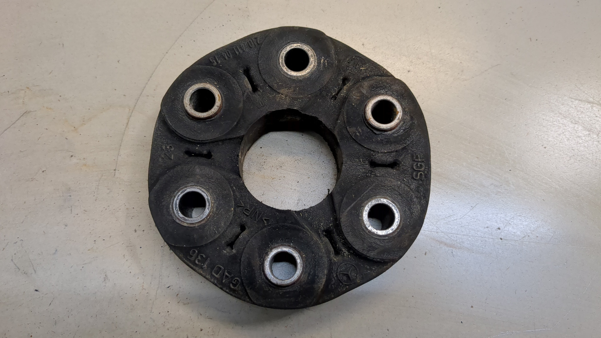 Муфта эластичная карданного вала