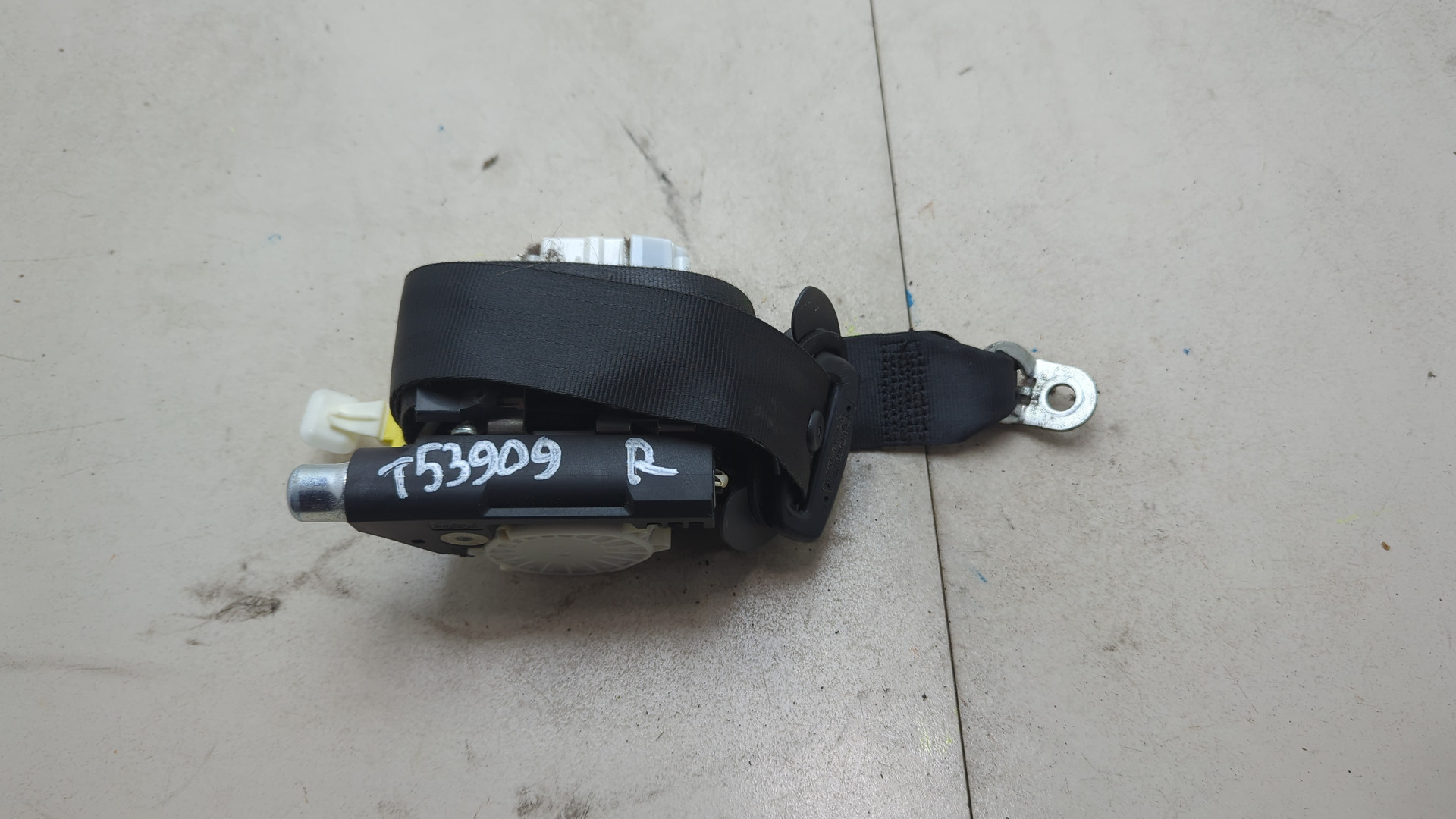 Ремень безопасности