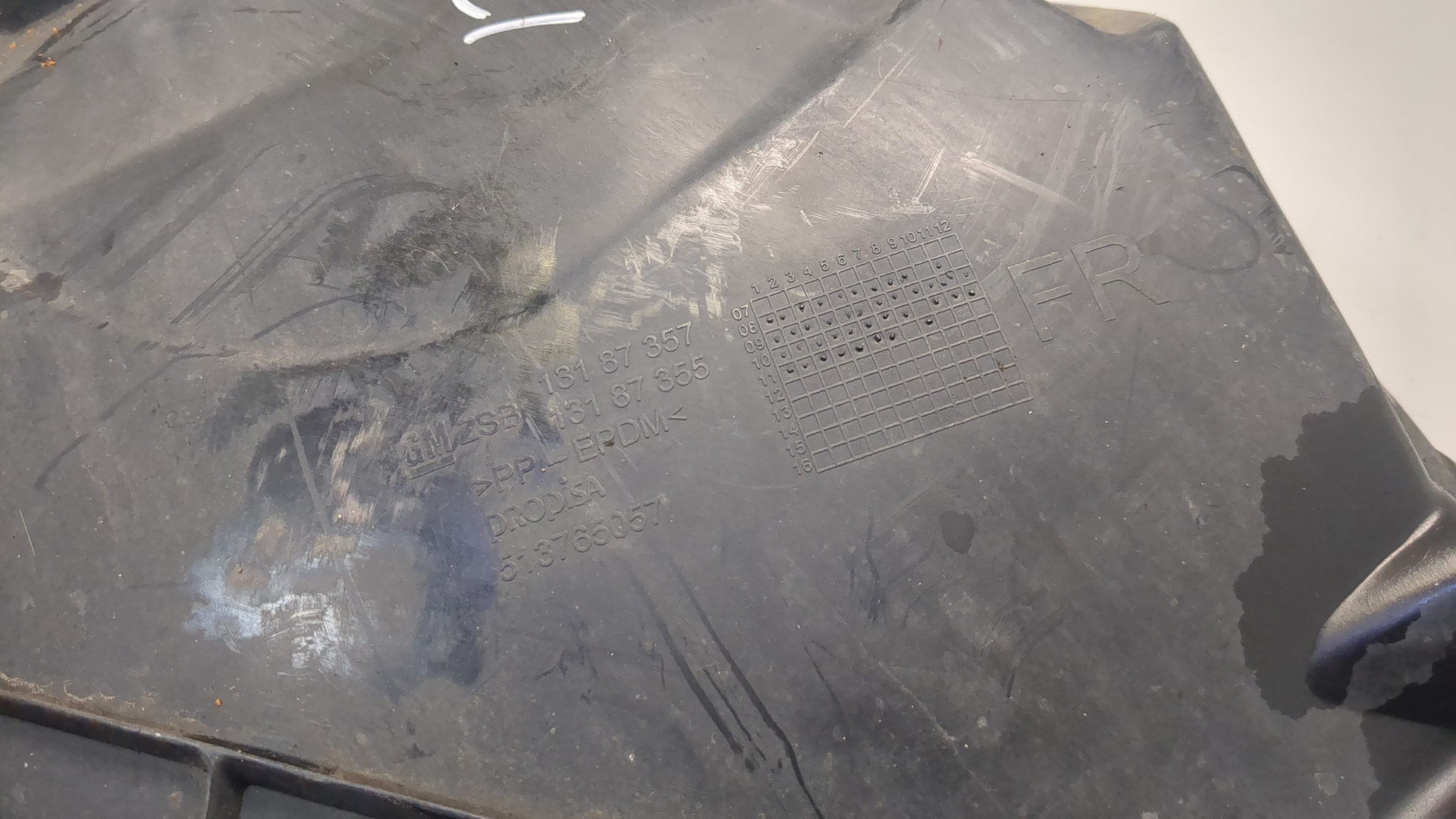 Локер передний правый