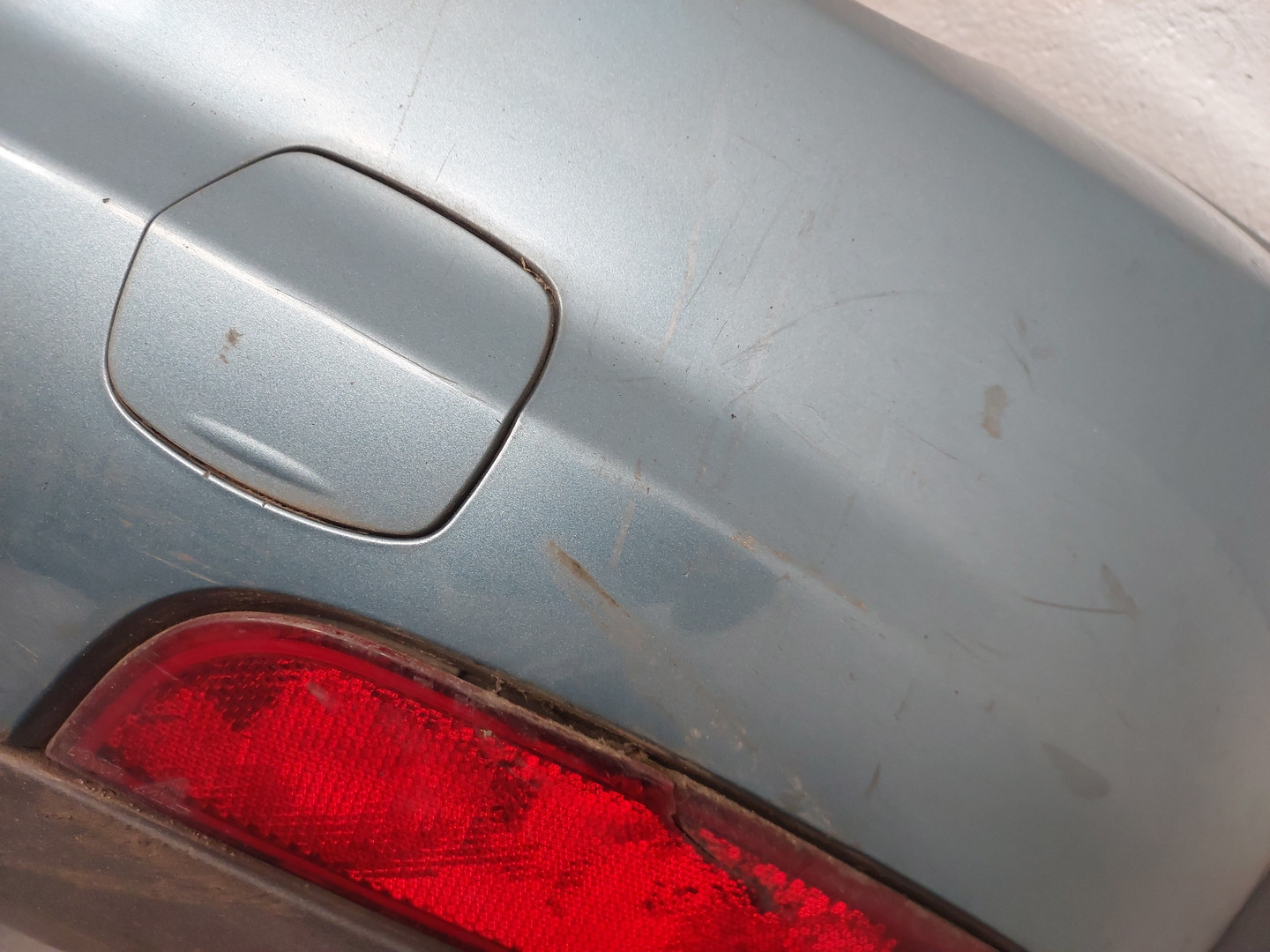 Бампер задний