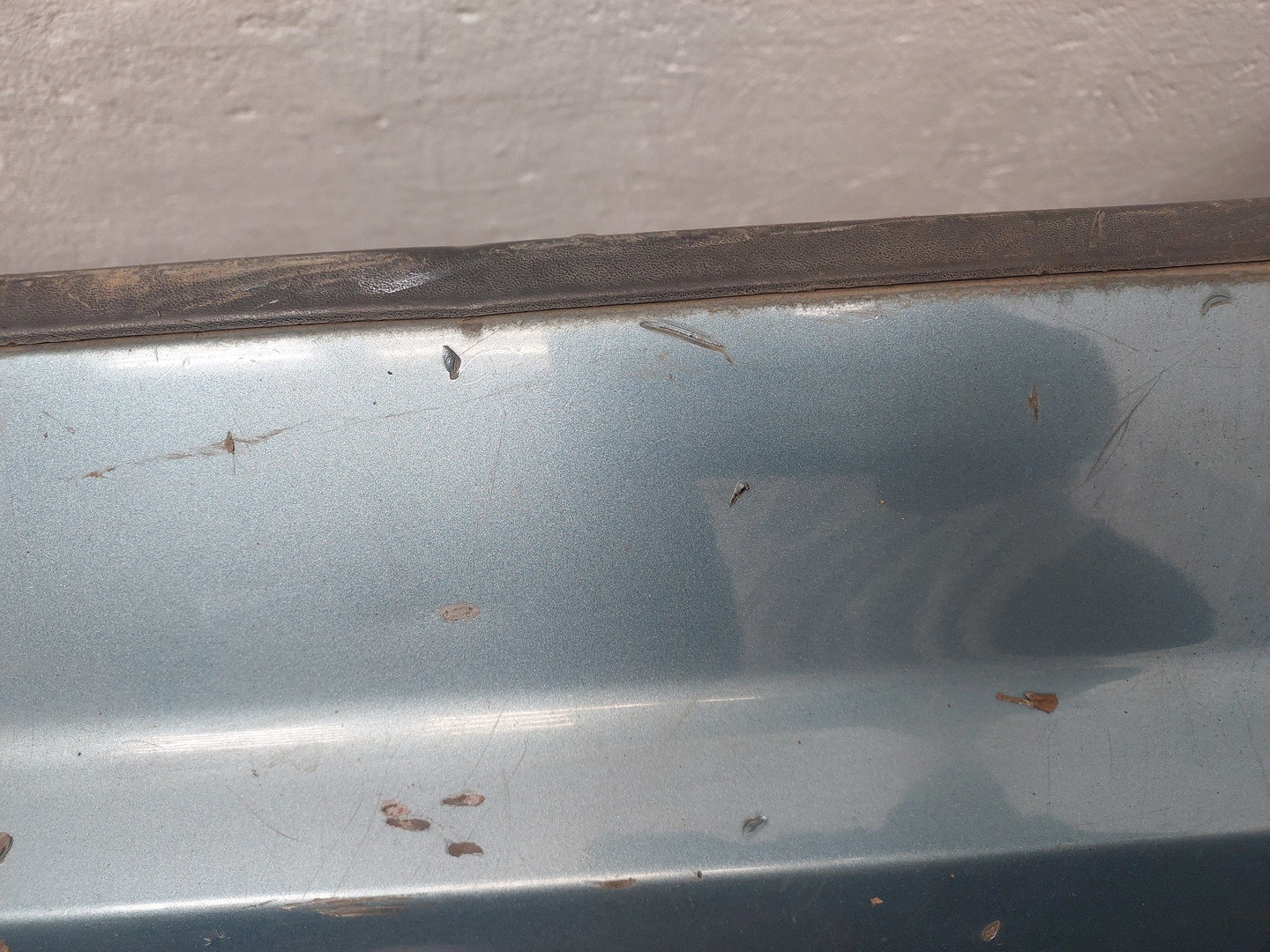 Бампер задний