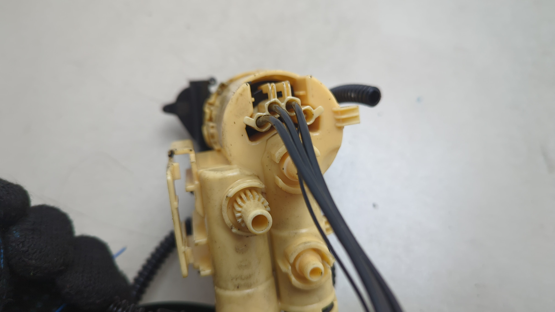 Насос топливный электрический