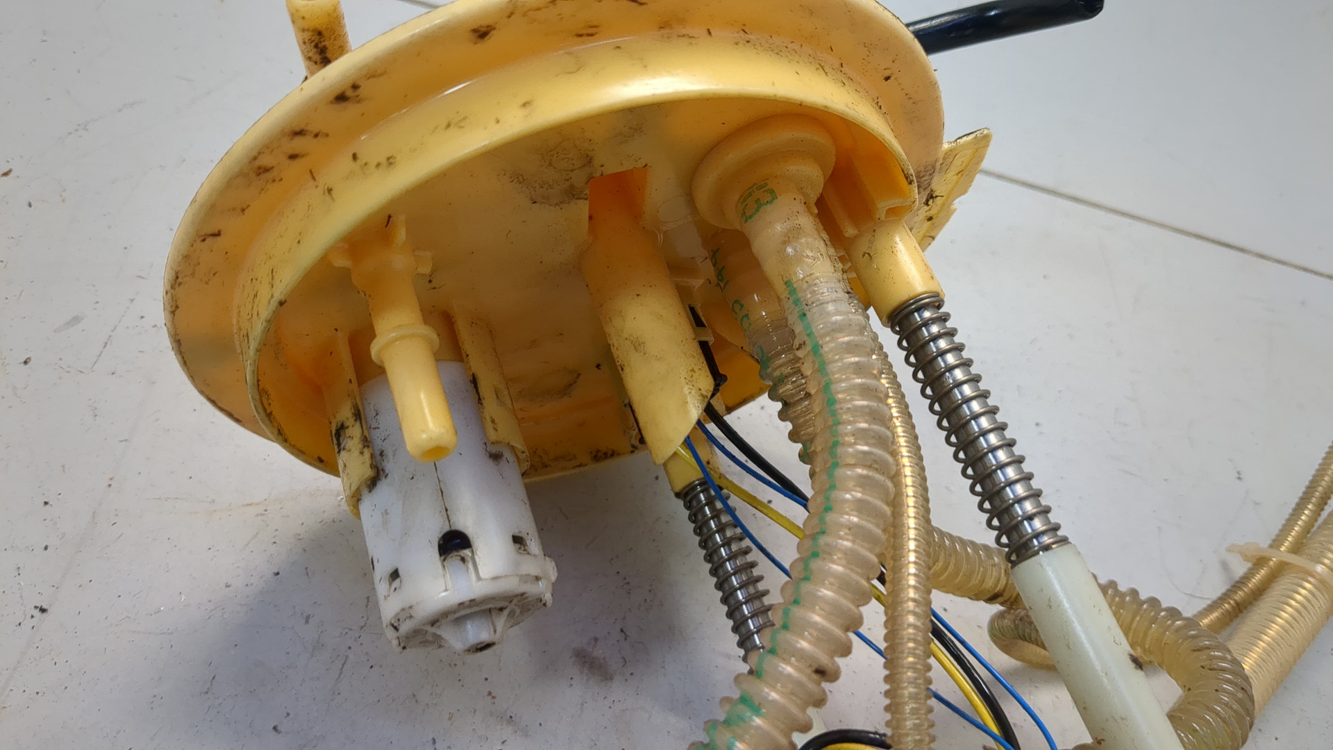 Насос топливный электрический