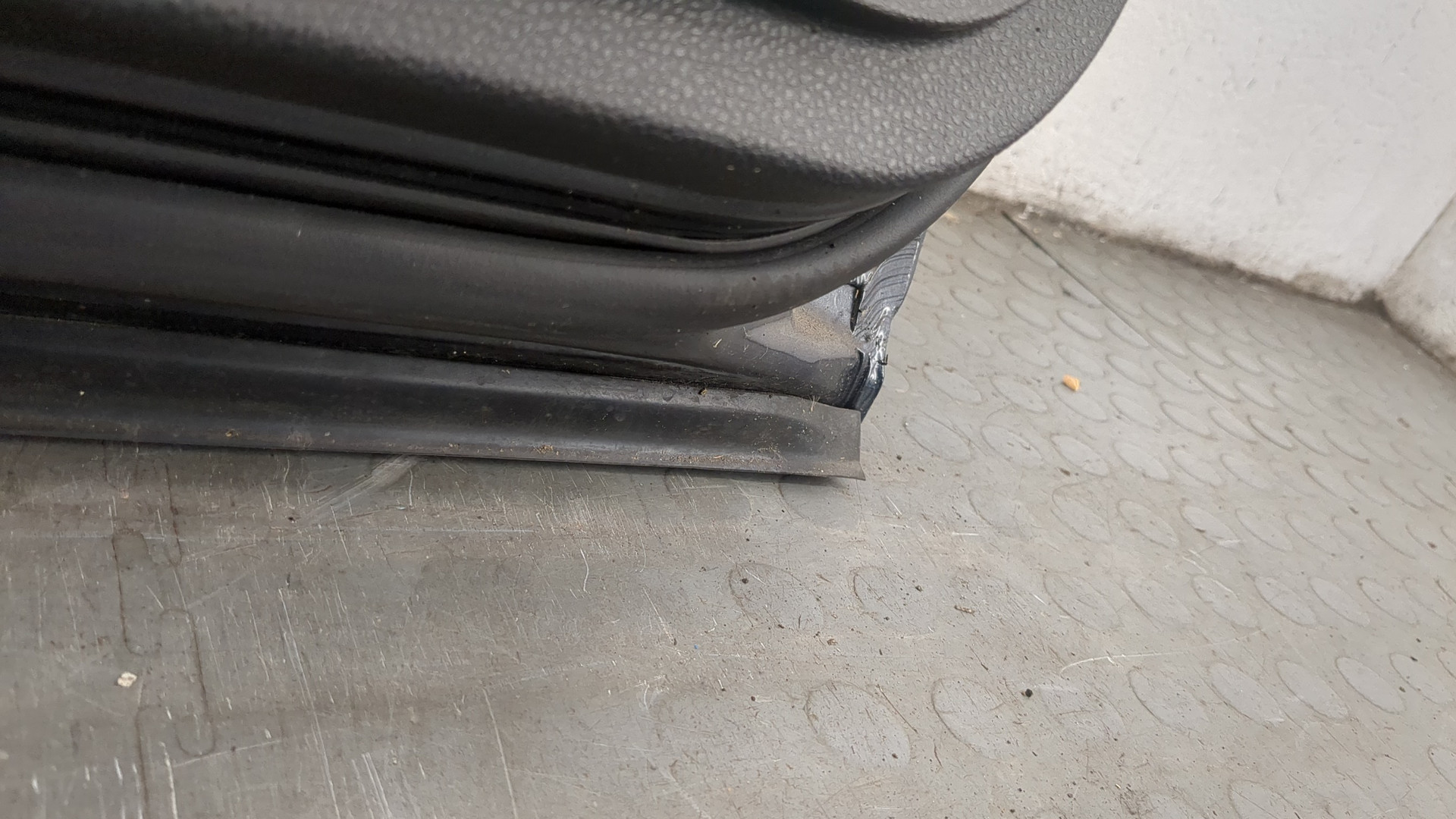 Дверь задняя левая