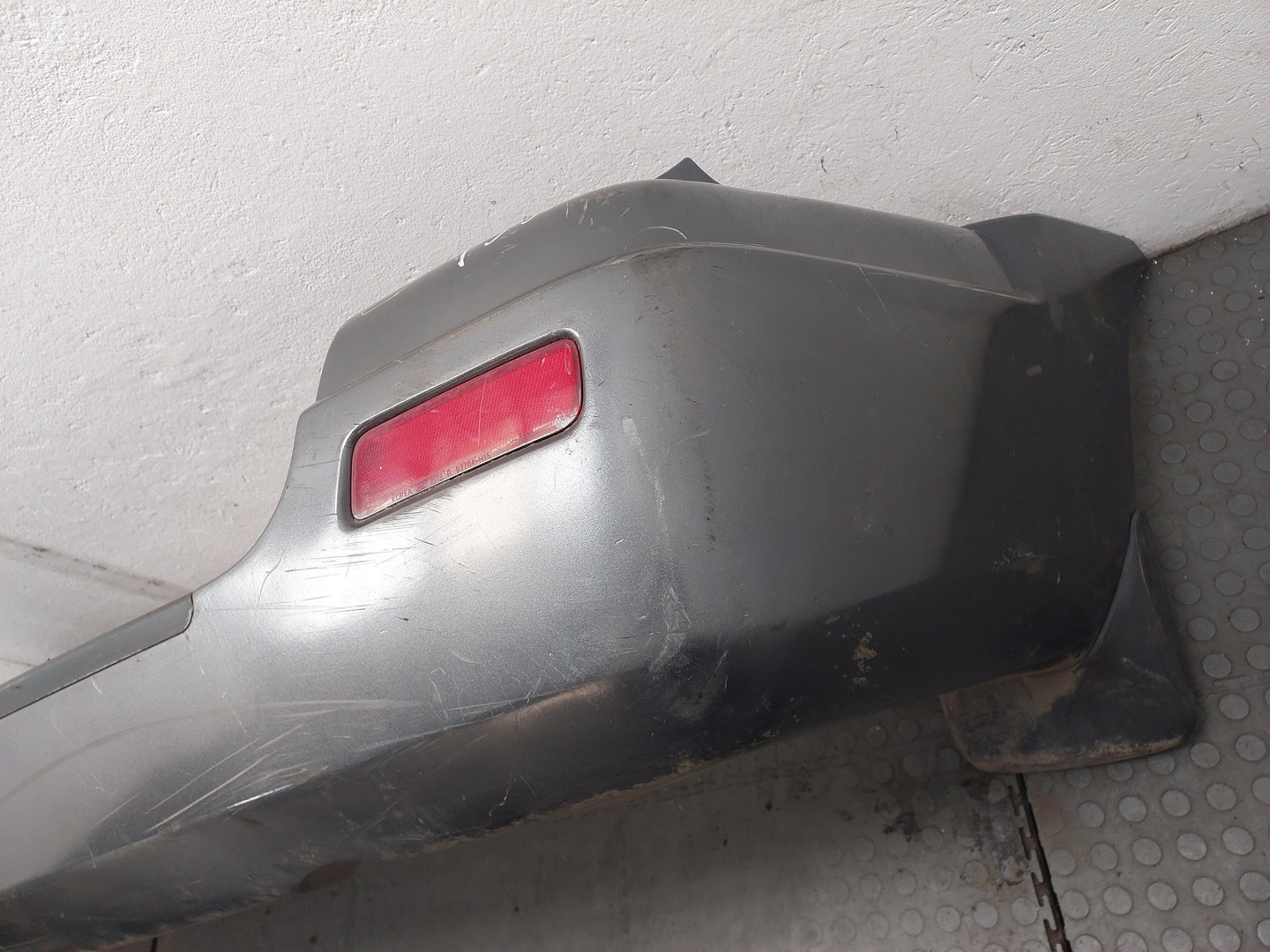 Бампер задний