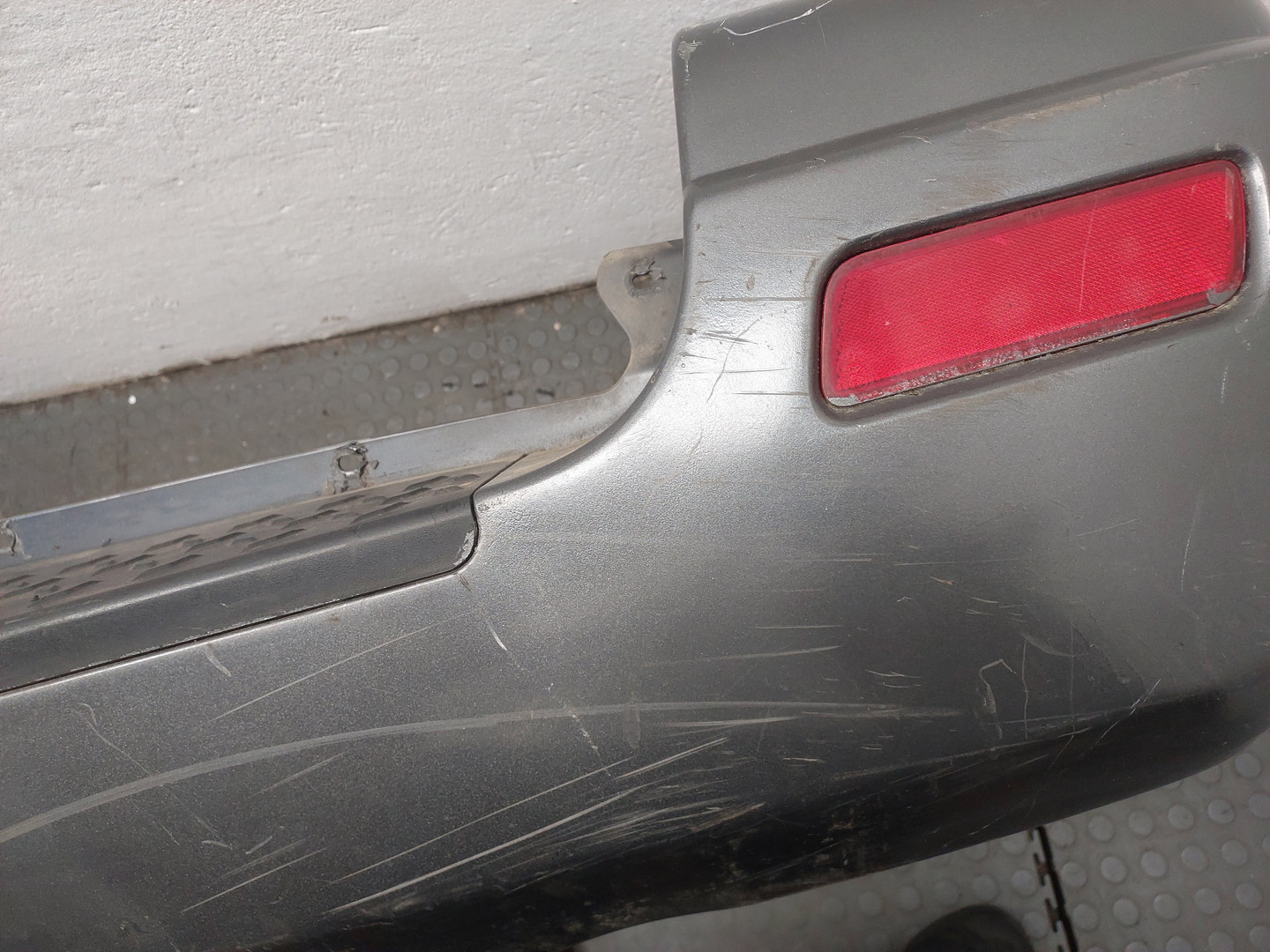 Бампер задний